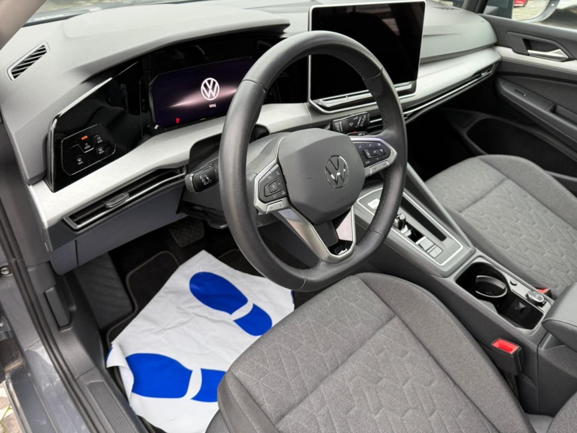 Volkswagen Golf Variant Life