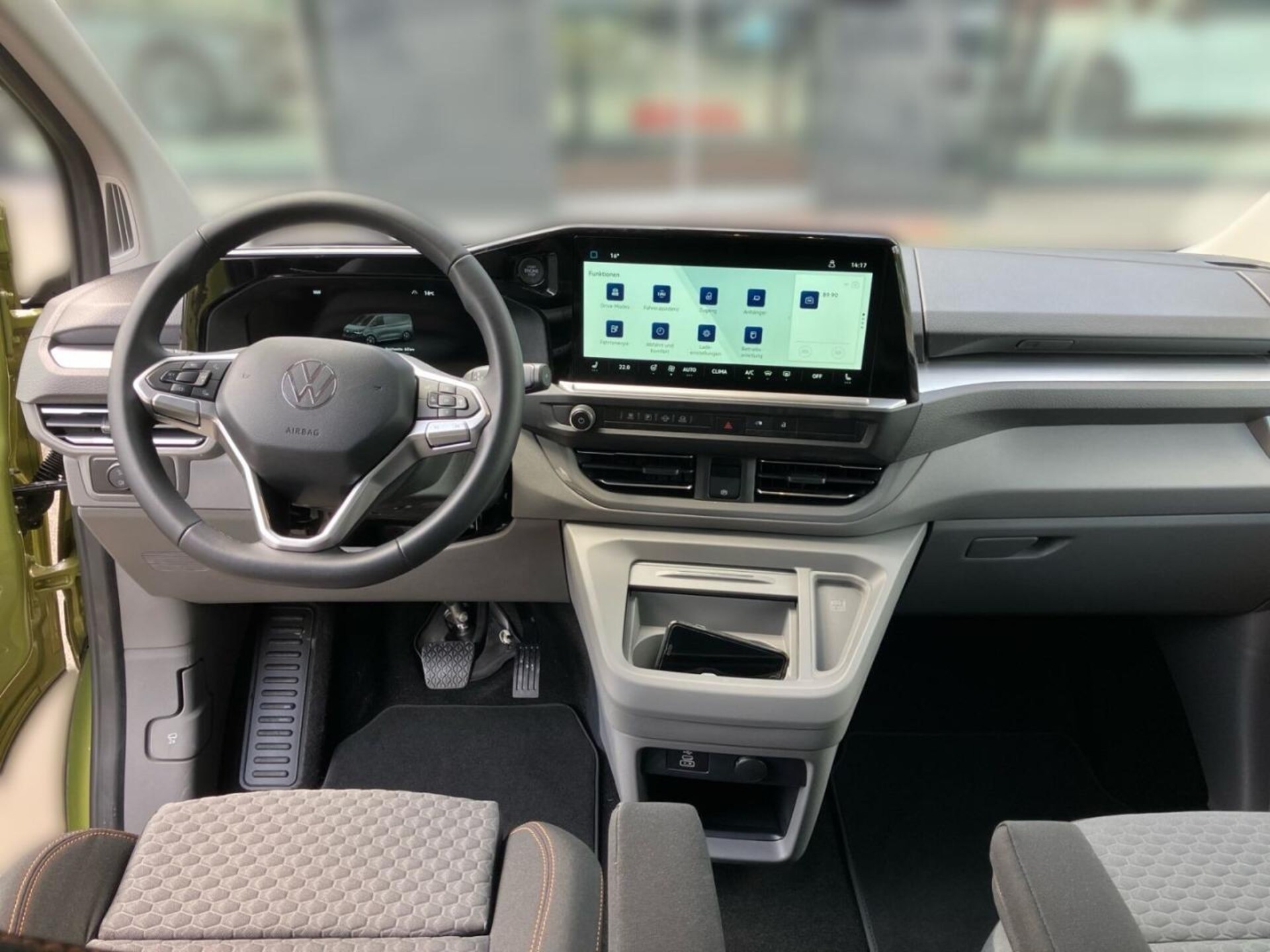 Volkswagen e-Caravelle Life