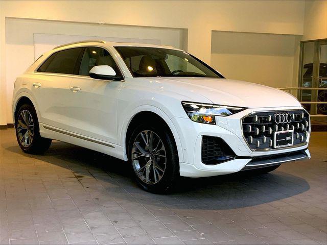 2024 Audi Q8 55 Premium Plus Tiptonic quattro's photo