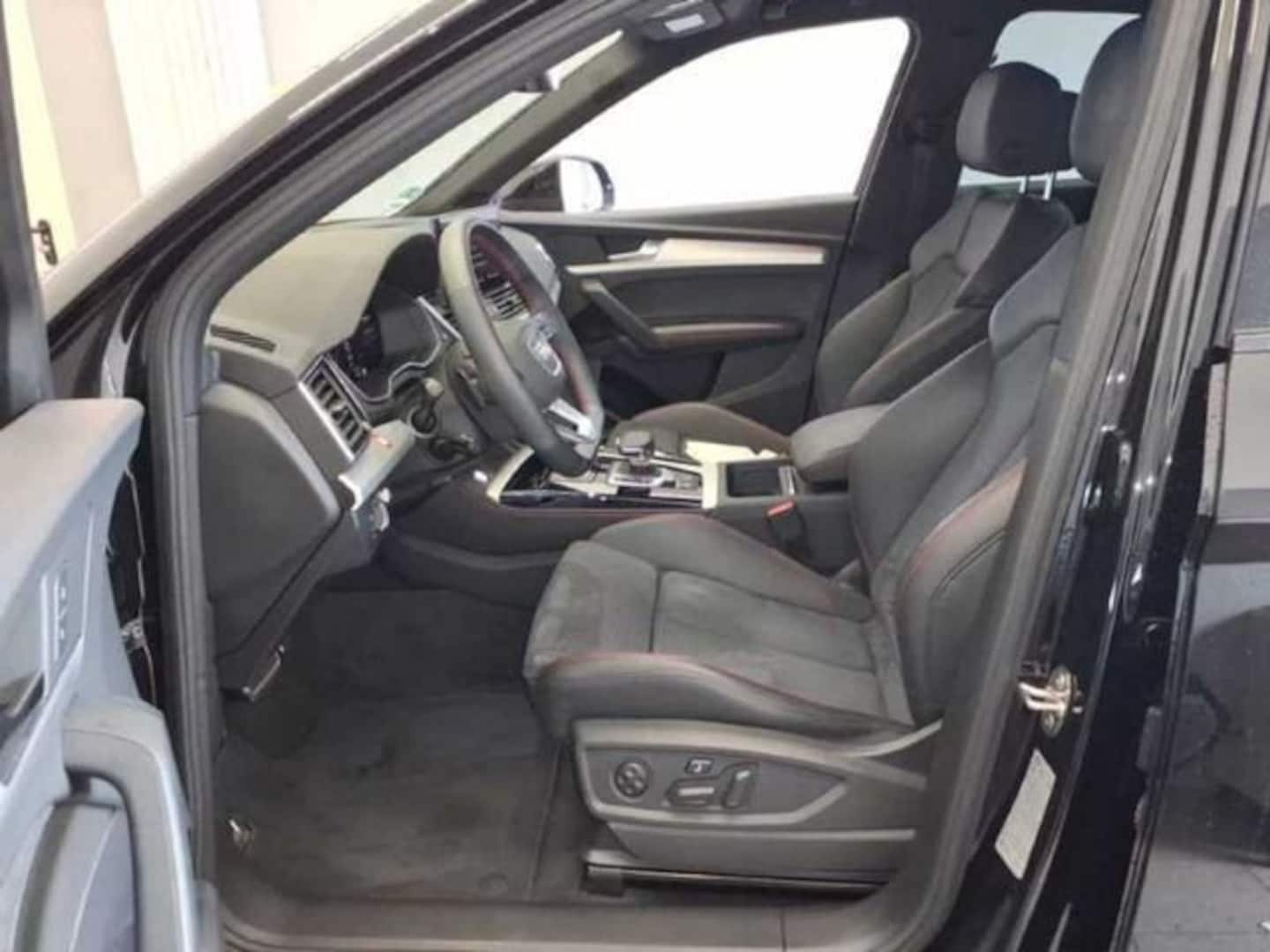 Bild über Audi Q5 Sportback 40 TDI quattro S tronic - für weitere Informationen kontaktieren Sie den Audi Partner