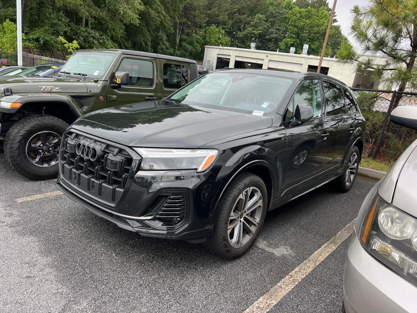2025 Audi Q7 45 Premium quattro Tiptronic's photo