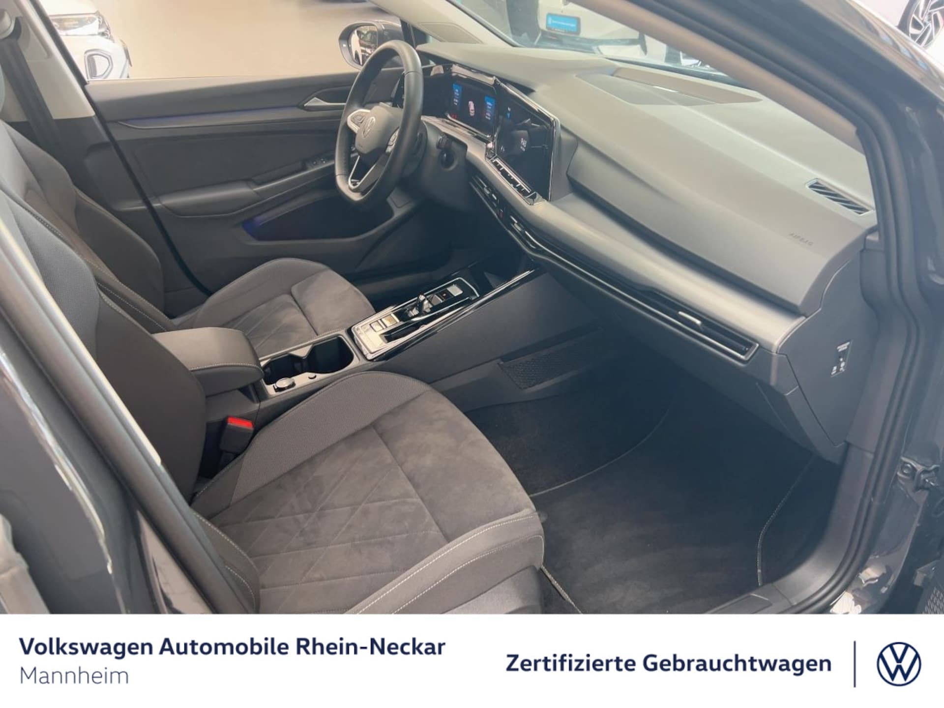 Volkswagen Golf Style