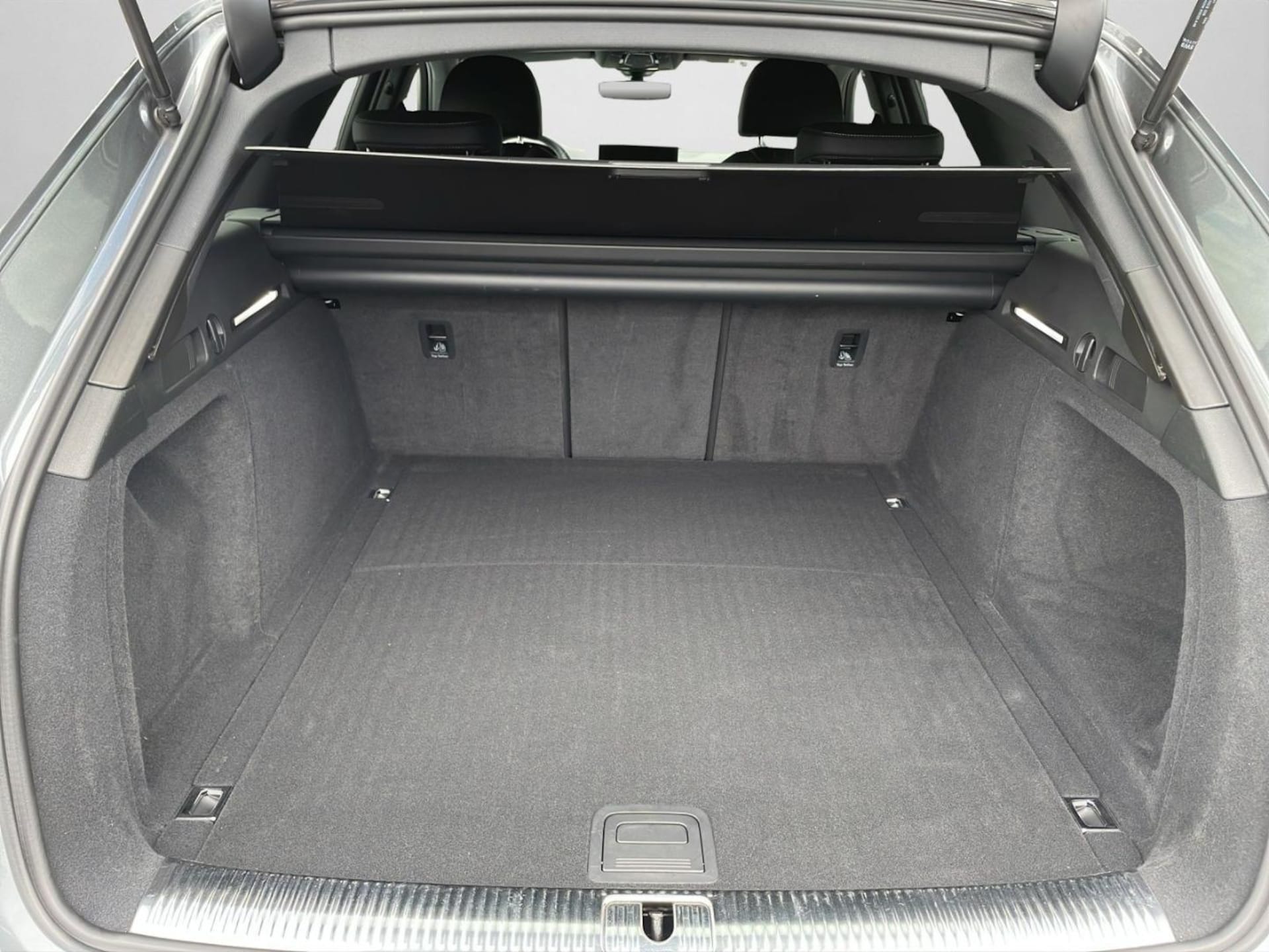Audi A4 Avant S line