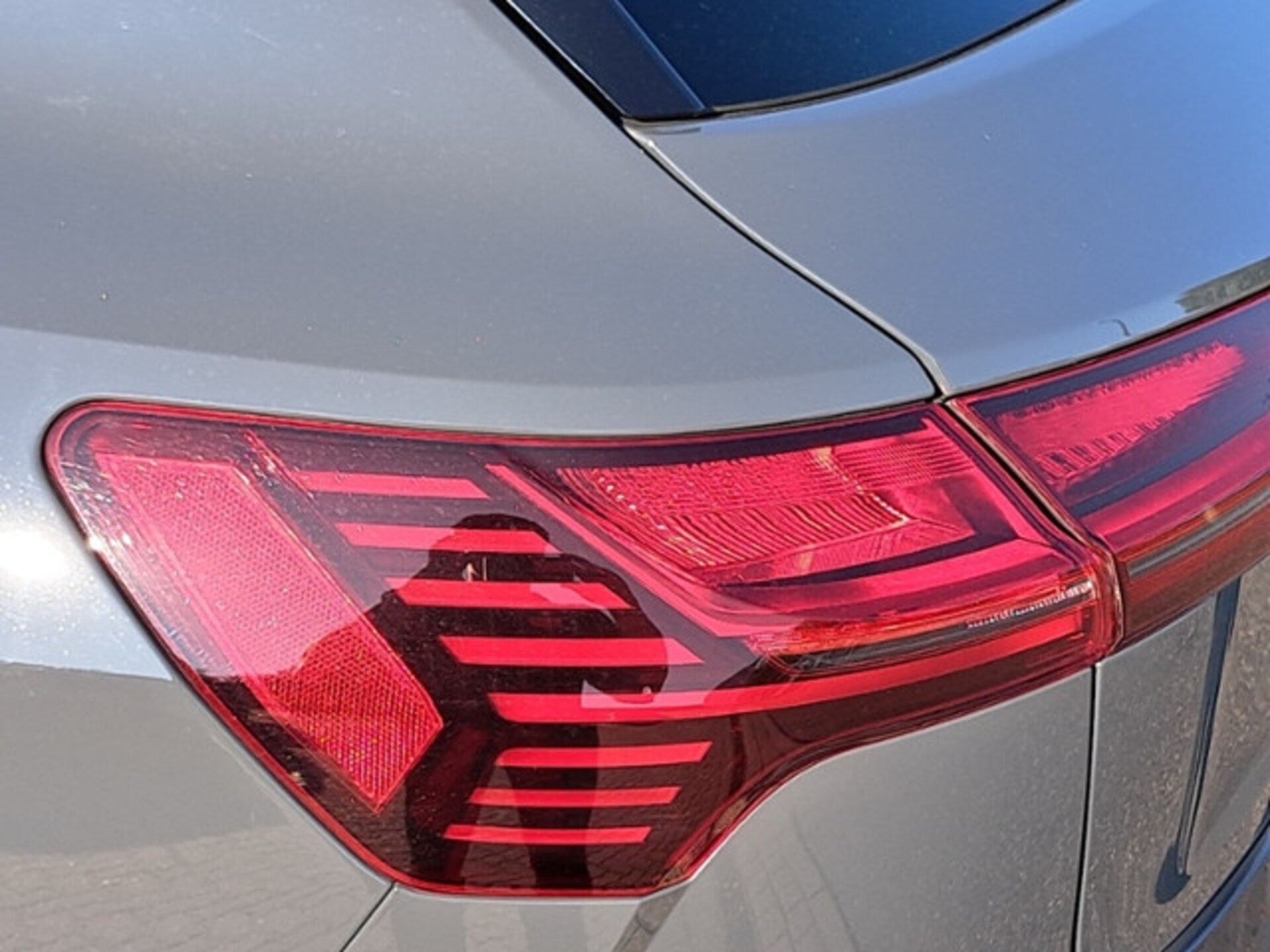 Audi Q8 e-tron S line