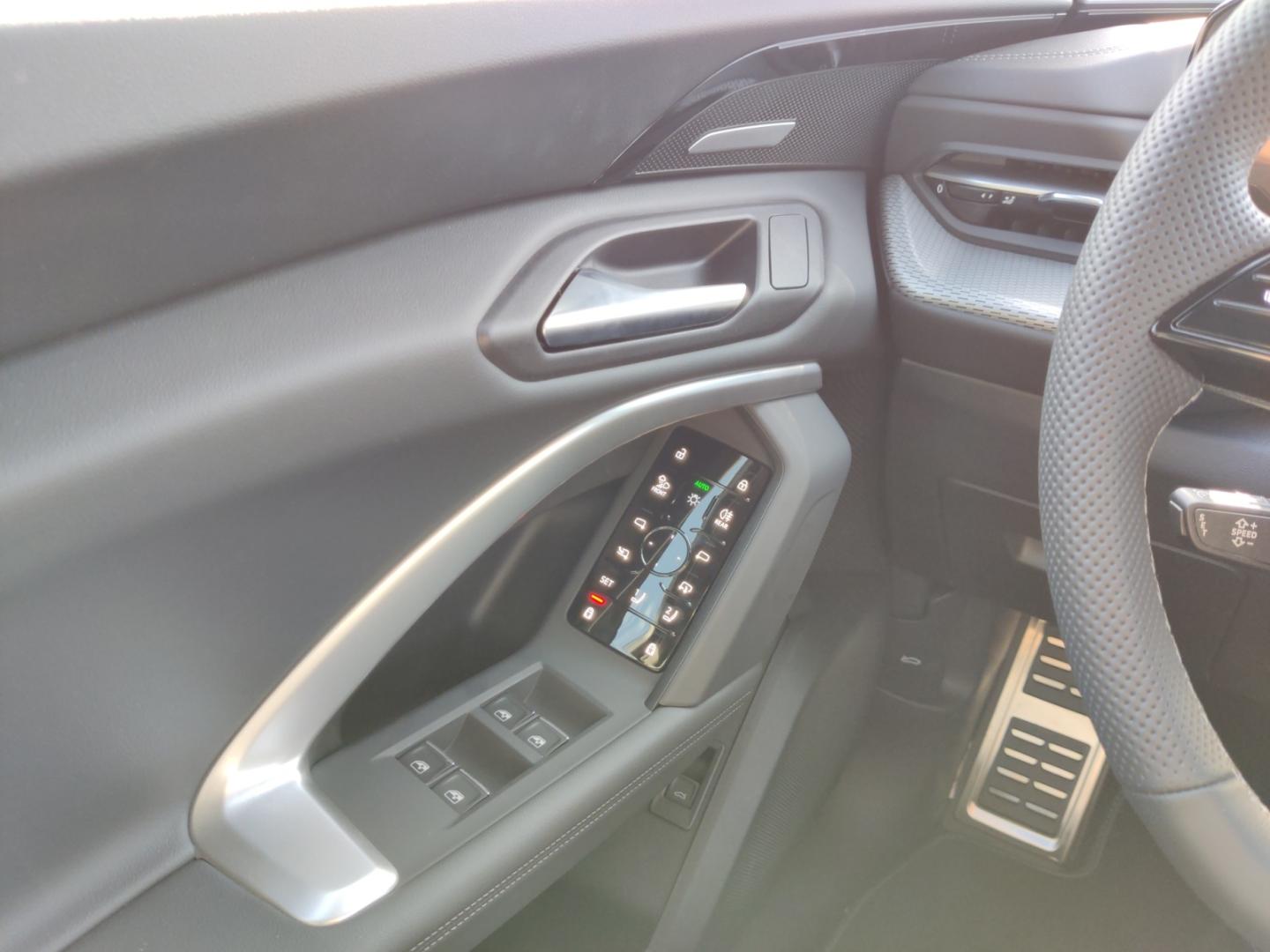 Image about Audi Q5 SUV TDI quattro 150 kW S tronic