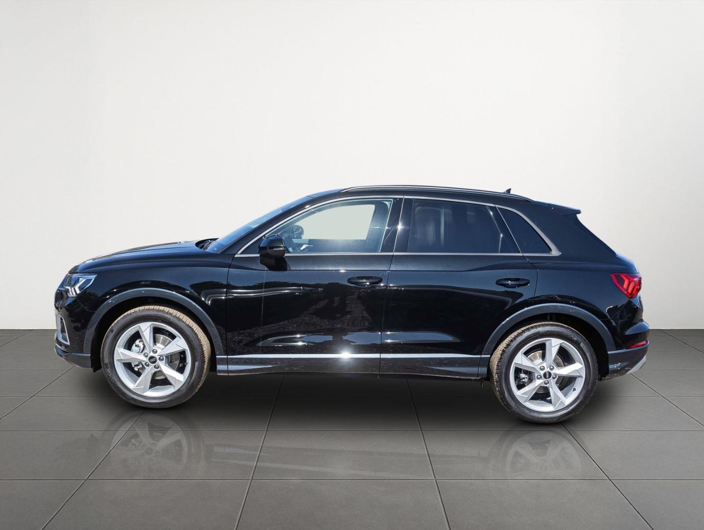 Bild über Audi Q3 TFSI 110 kW S tronic - für weitere Informationen kontaktieren Sie den Audi Partner