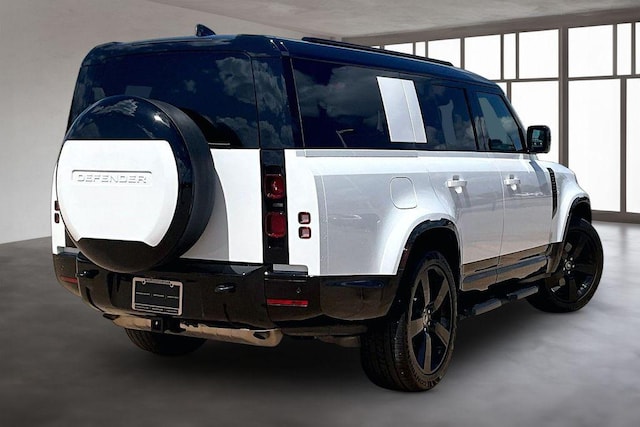2025 Land Rover Defender