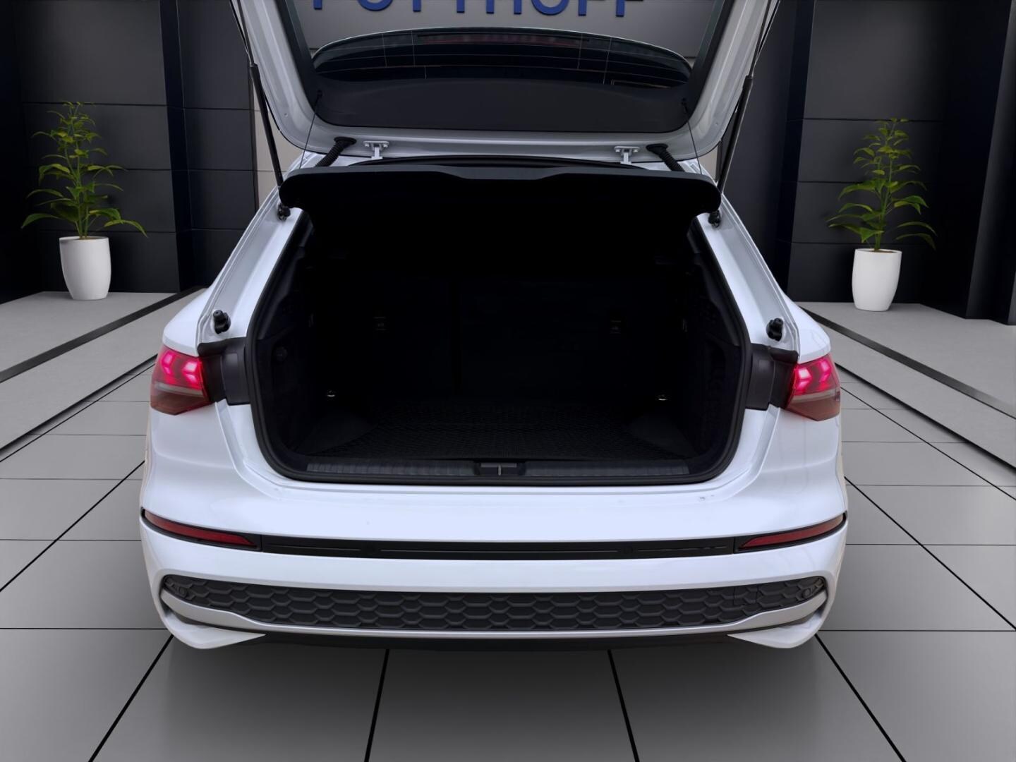 Bild über Audi A3 Sportback 30 TDI Schaltgetriebe - für weitere Informationen kontaktieren Sie den Audi Partner