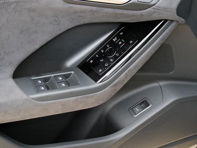 2025 AUDI SQ6 - Image 29