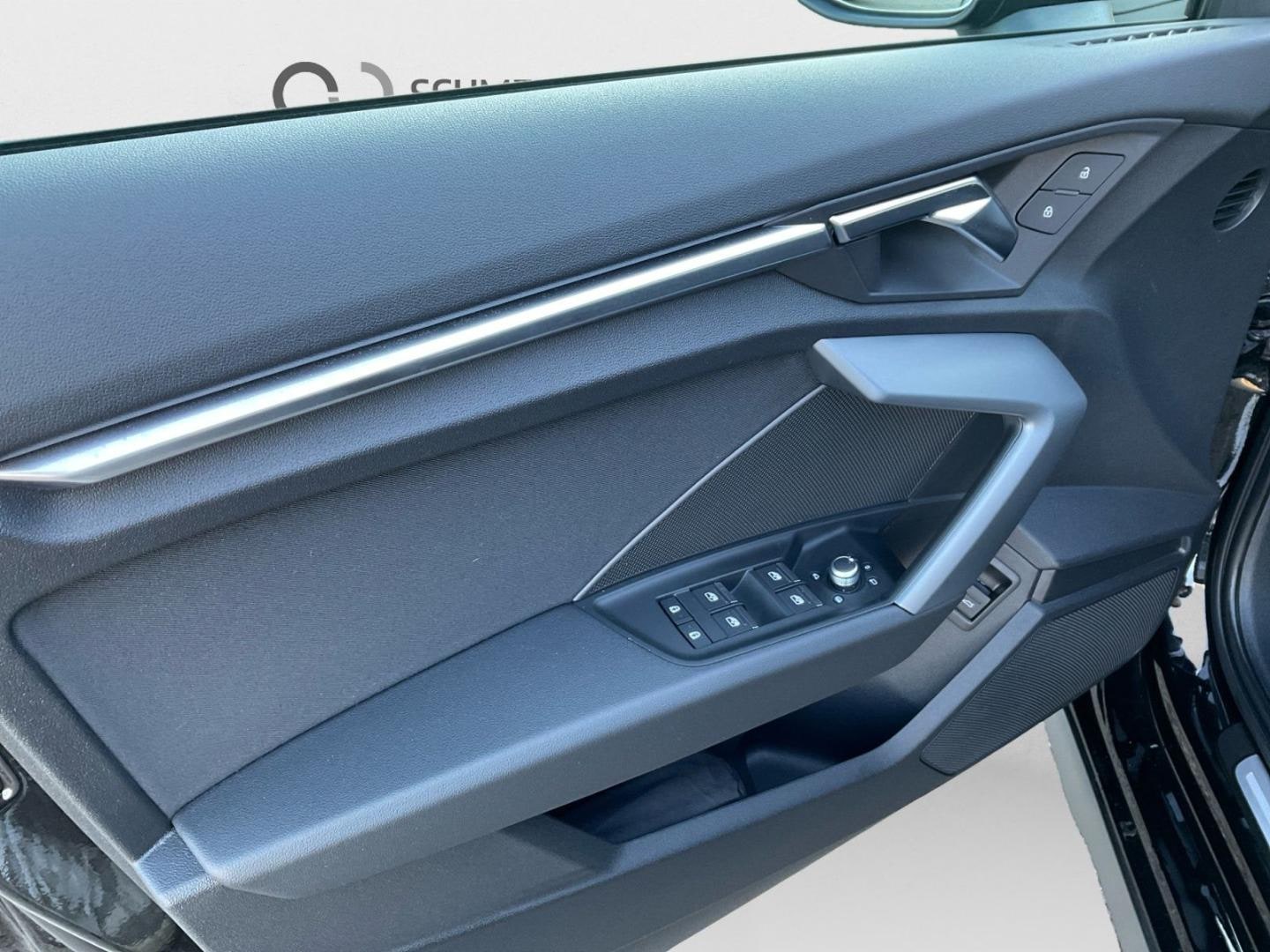 Bild über Audi A3 Sportback S line 35 TDI S tronic - für weitere Informationen kontaktieren Sie den Audi Partner