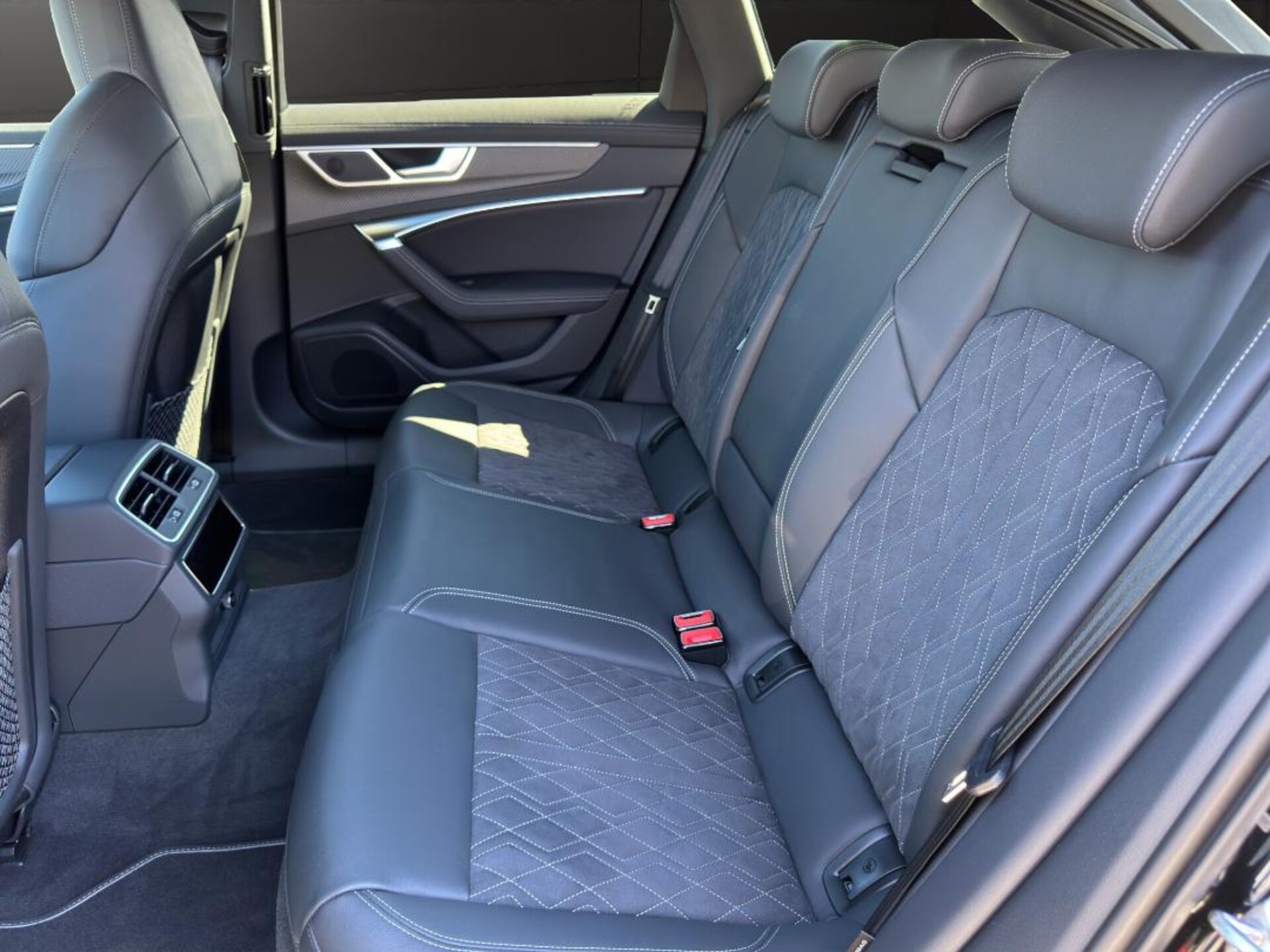Audi S6 Avant