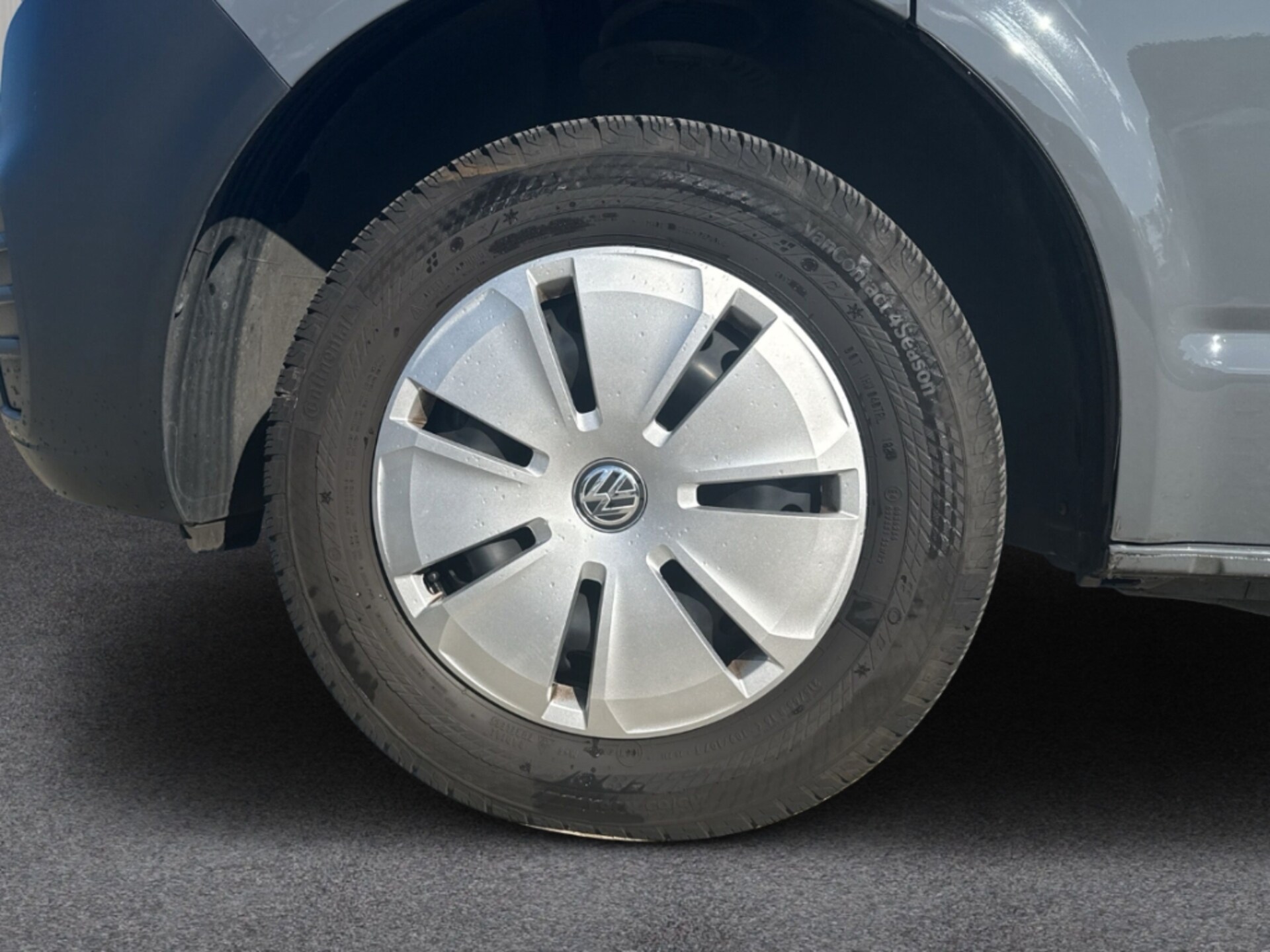 Volkswagen T6.1 Transporter Kombi kurzer Radstand