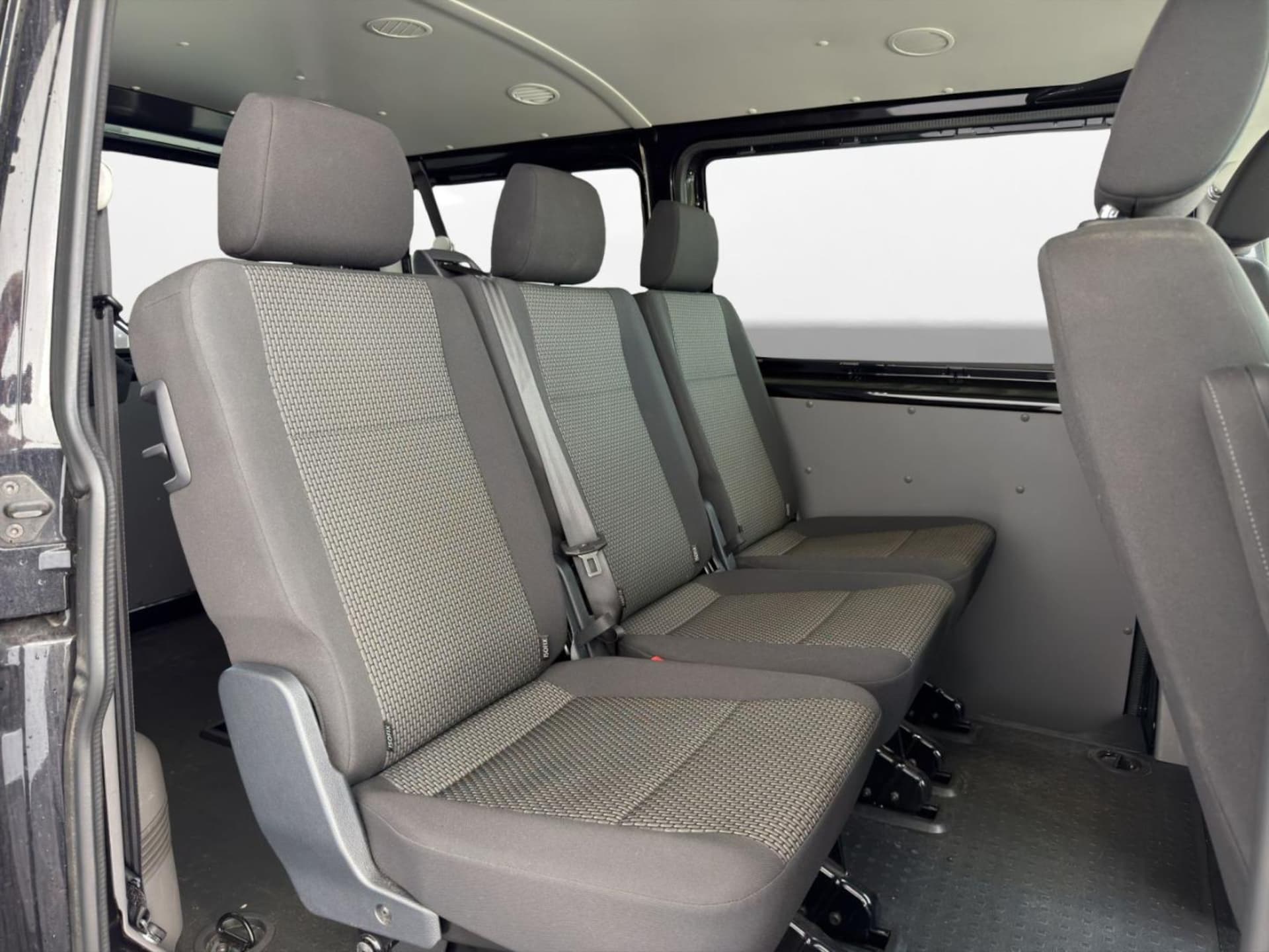 Volkswagen T6.1 Transporter Kombi kurzer Radstand