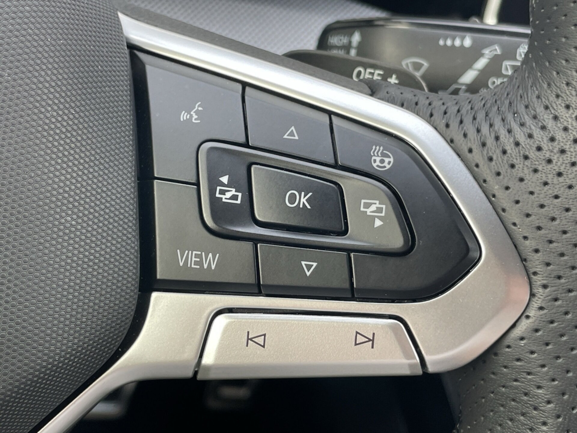 Volkswagen Golf Variant R-Line