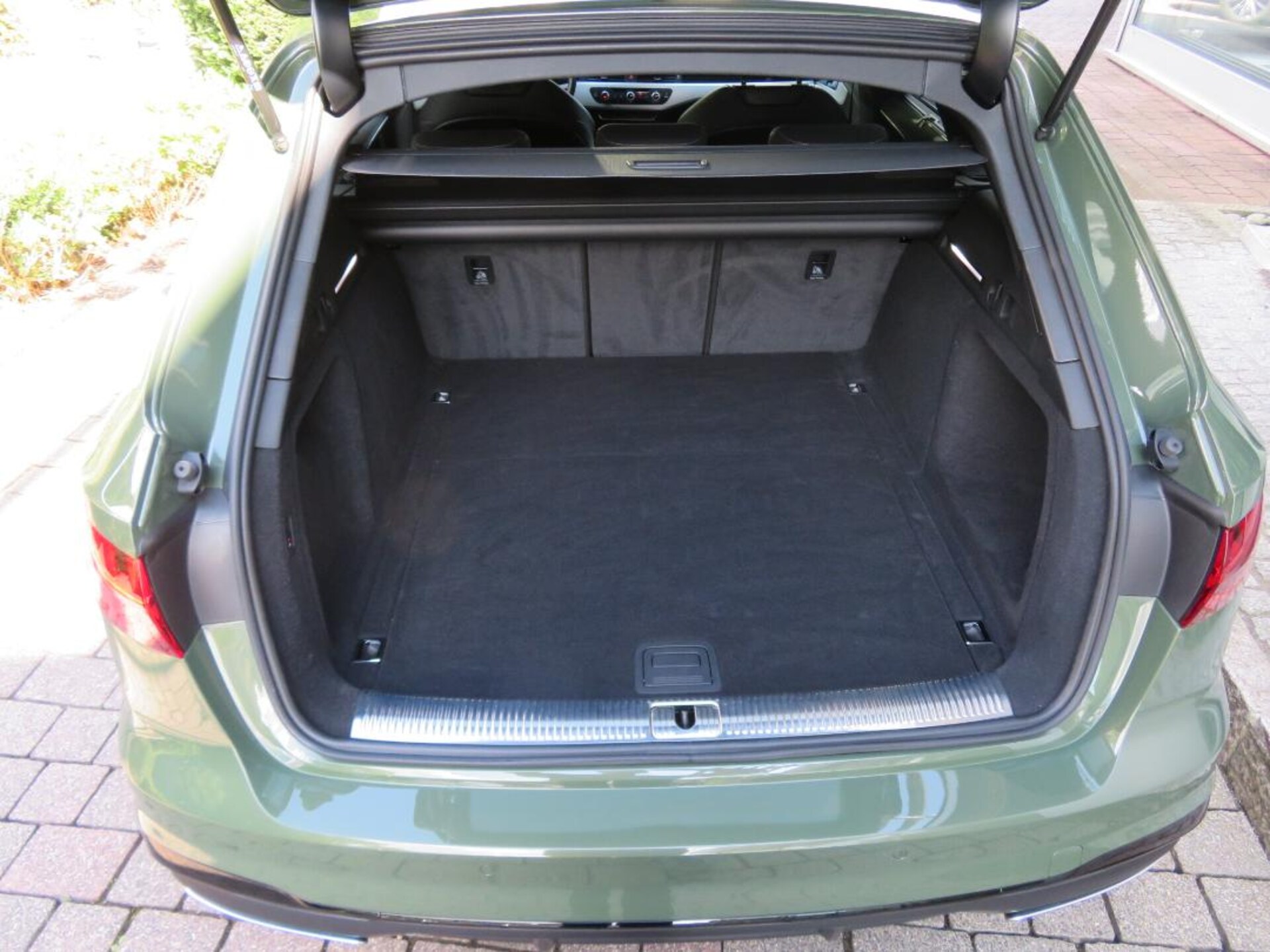 Audi A4 Avant S line