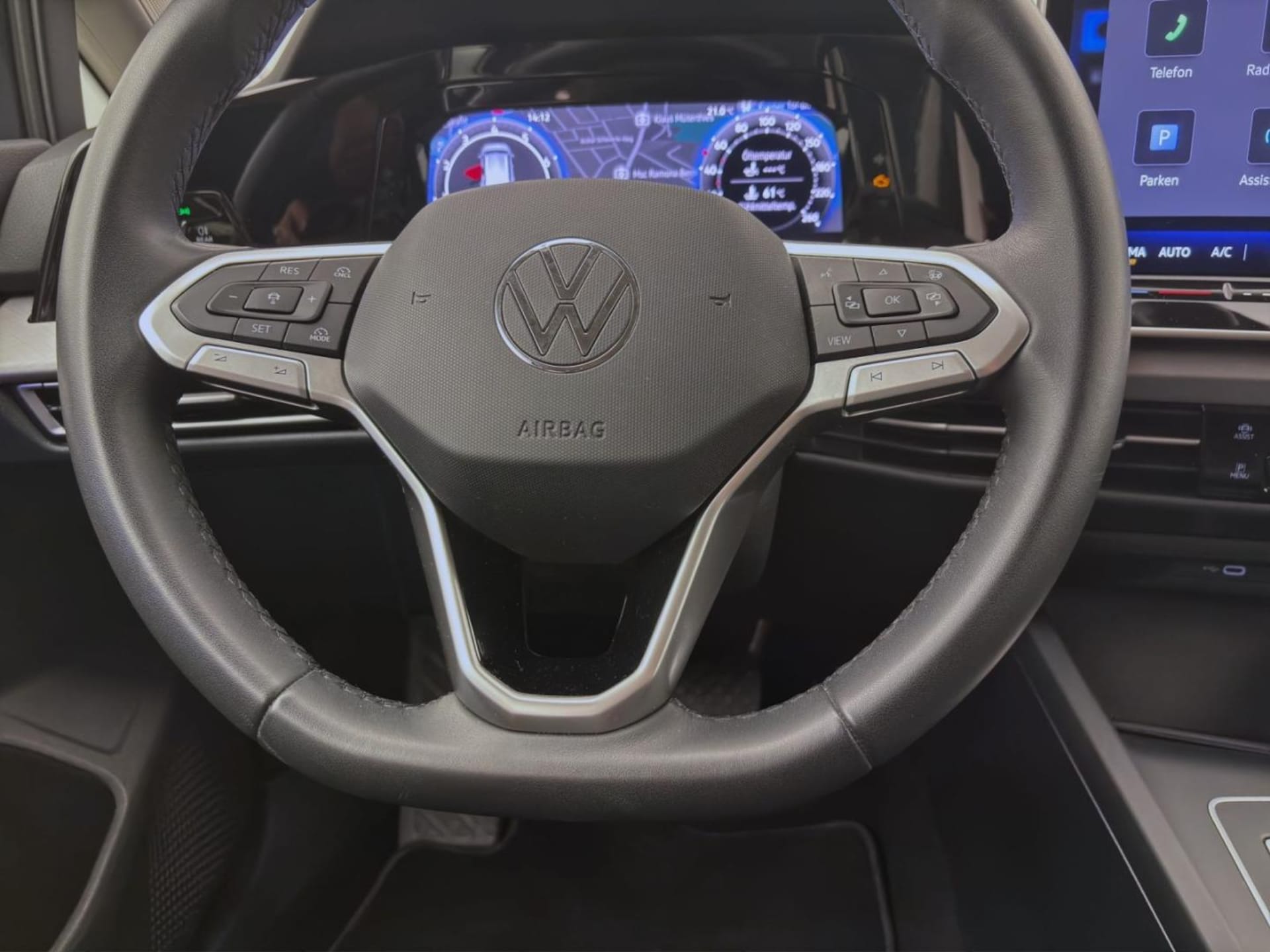 Volkswagen Golf Variant Life