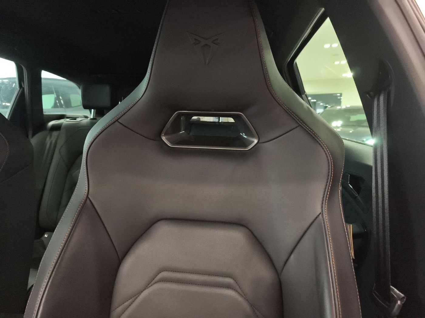 CUPRA Leon Sportstourer 1.5 TSI e-Hybrid VZ DSG 200 kW (272 CV) — photo 13