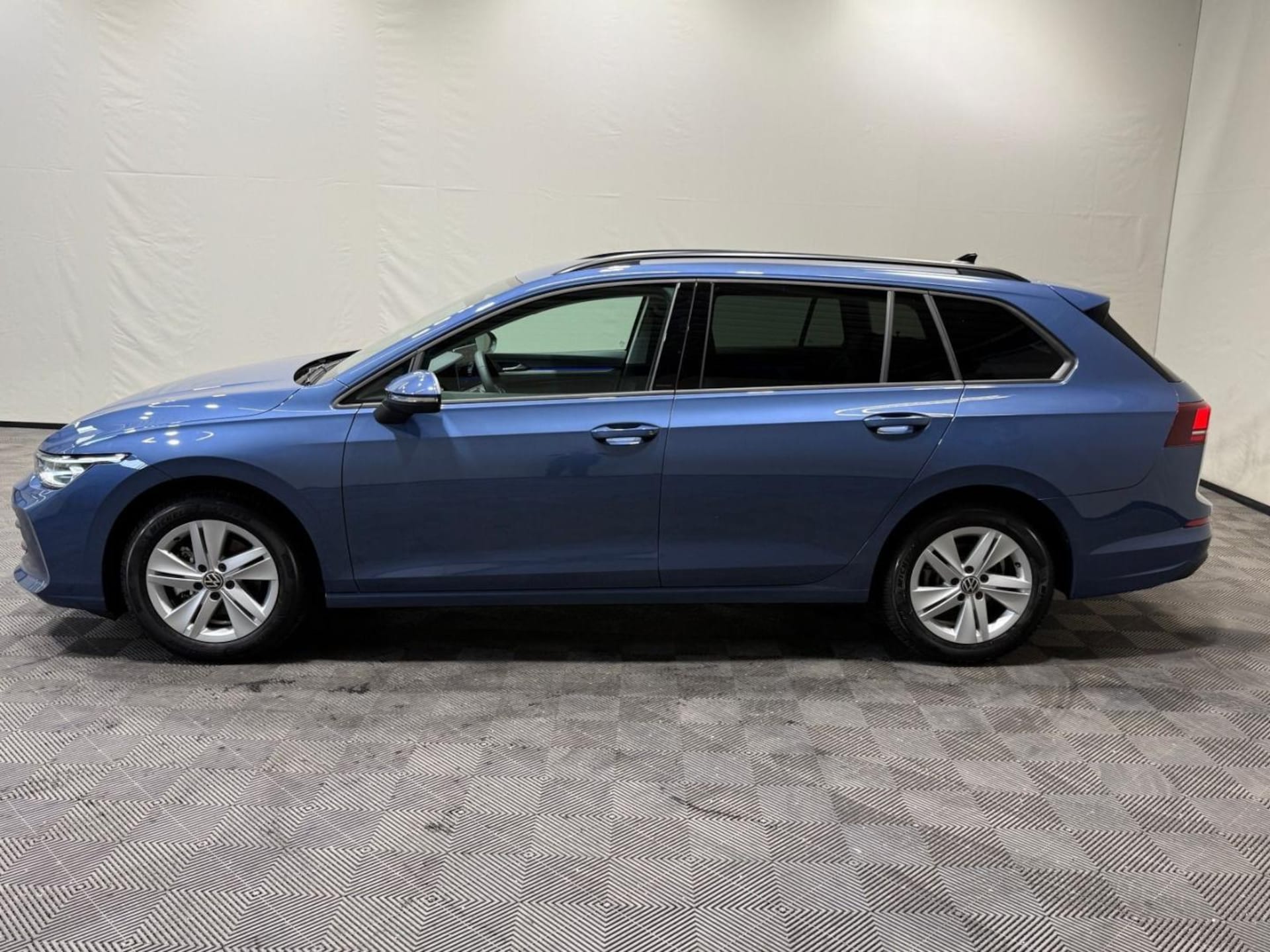 Volkswagen Golf Variant Life