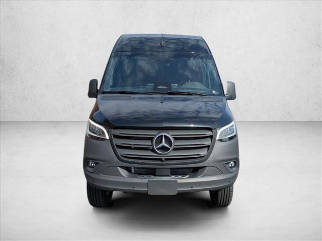 2025 Mercedes-Benz