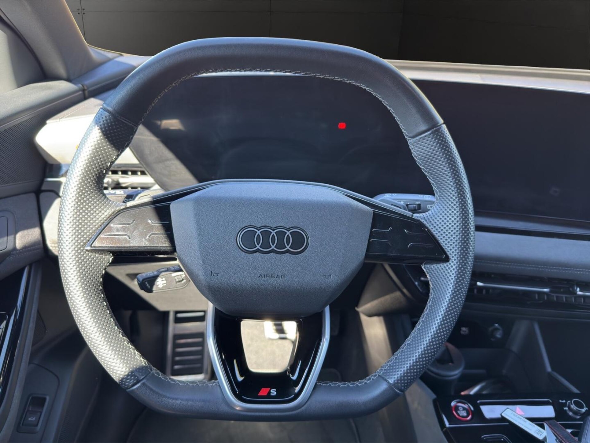 Audi SQ6 SUV e-tron