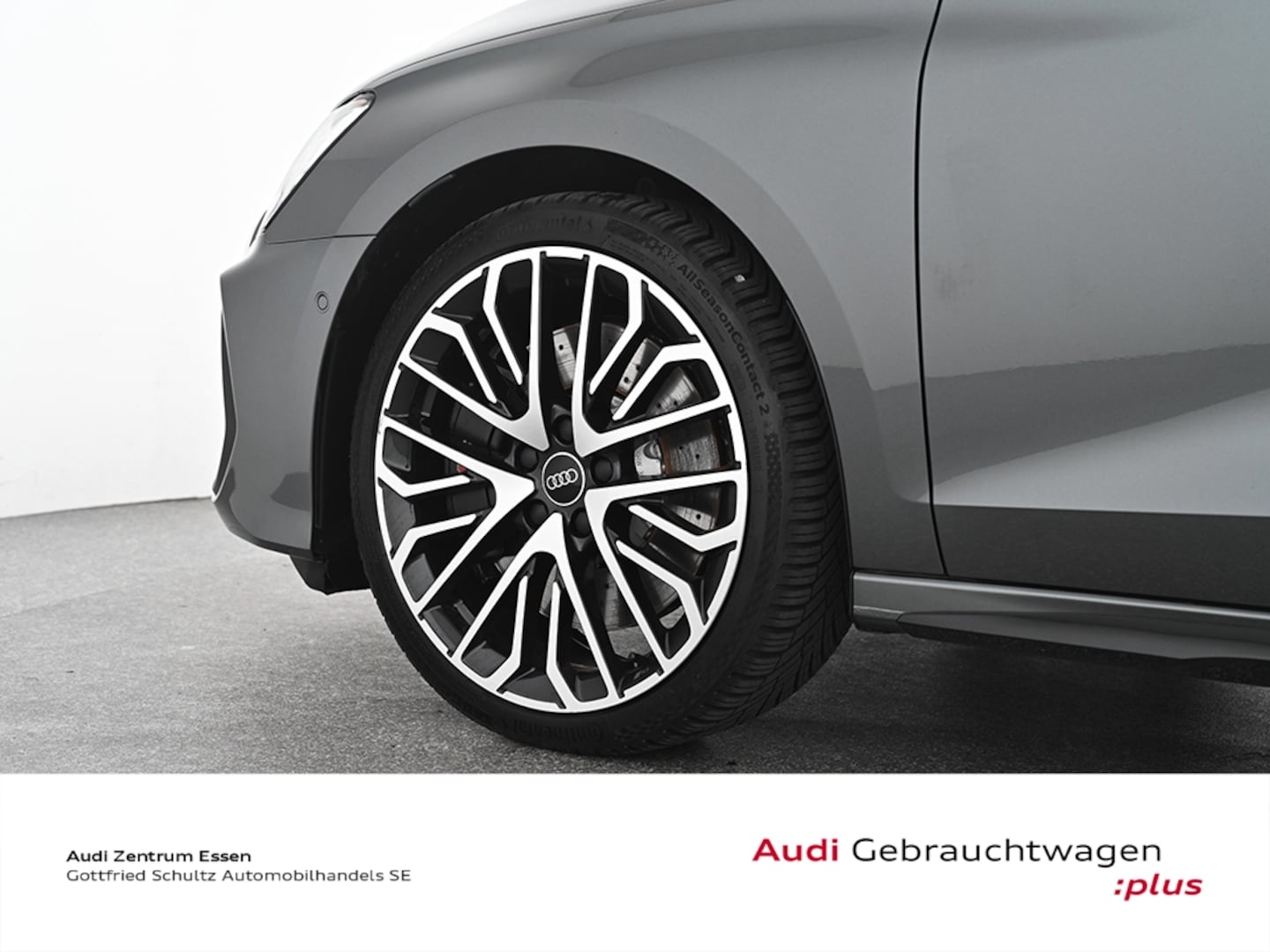 Bild über Audi S3 Sportback TFSI quattro S tronic - für weitere Informationen kontaktieren Sie den Audi Partner