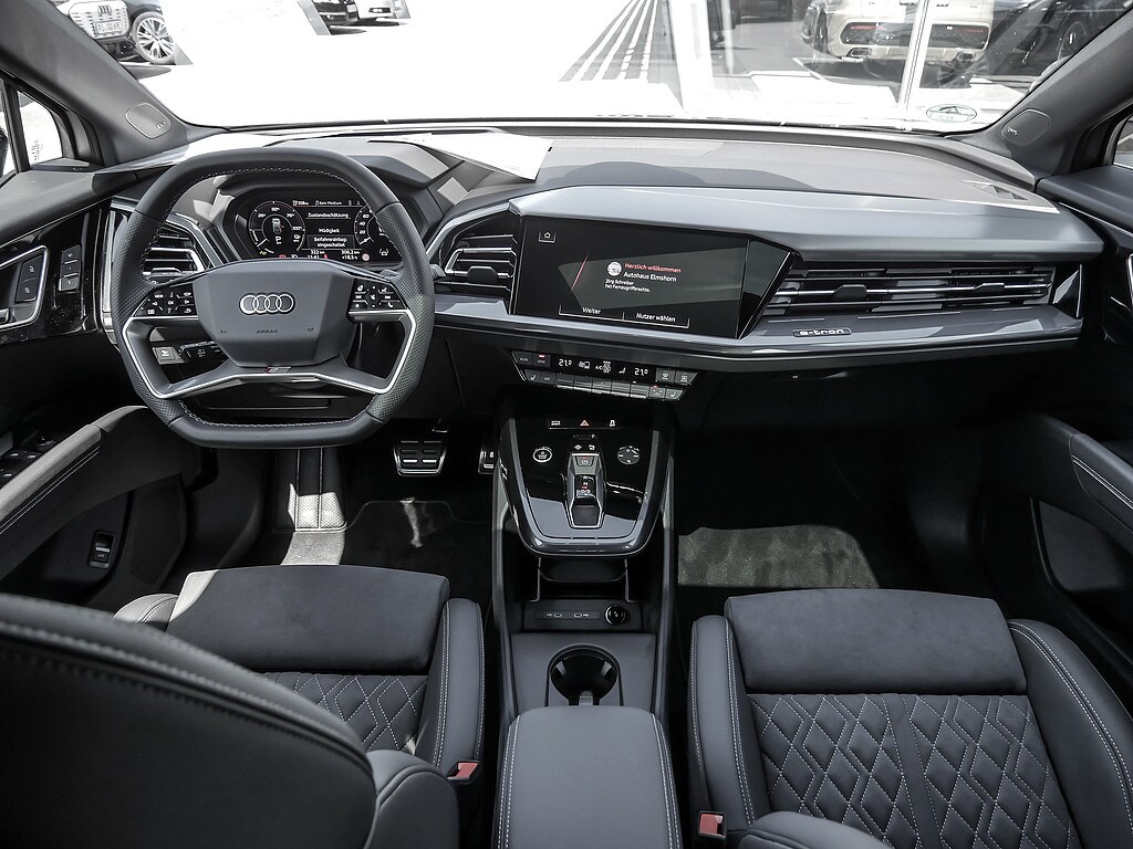 Image about Audi Q4 e-tron 40 e-tron
