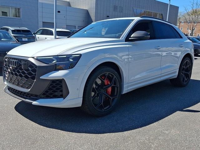 2026 Audi RS Q8 SUV performance