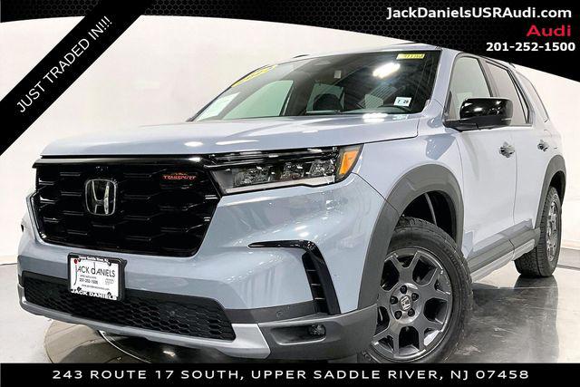 2023 Honda Pilot TrailSport AWD's photo