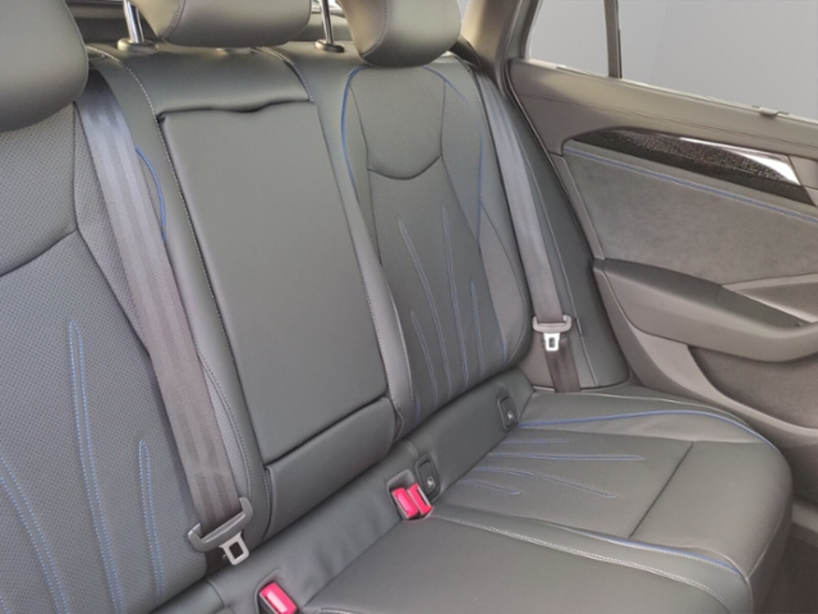 Volkswagen Passat – Bild 15