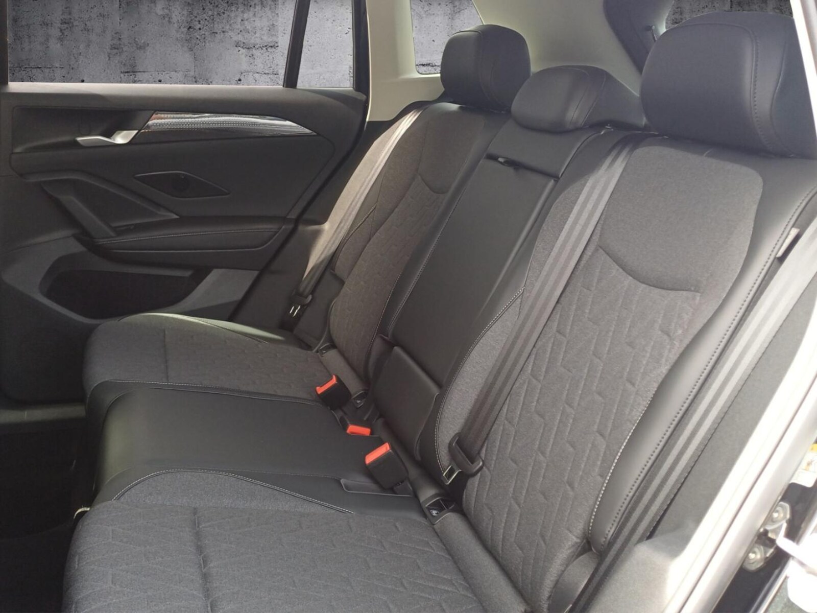 Volkswagen Tiguan – Bild 12