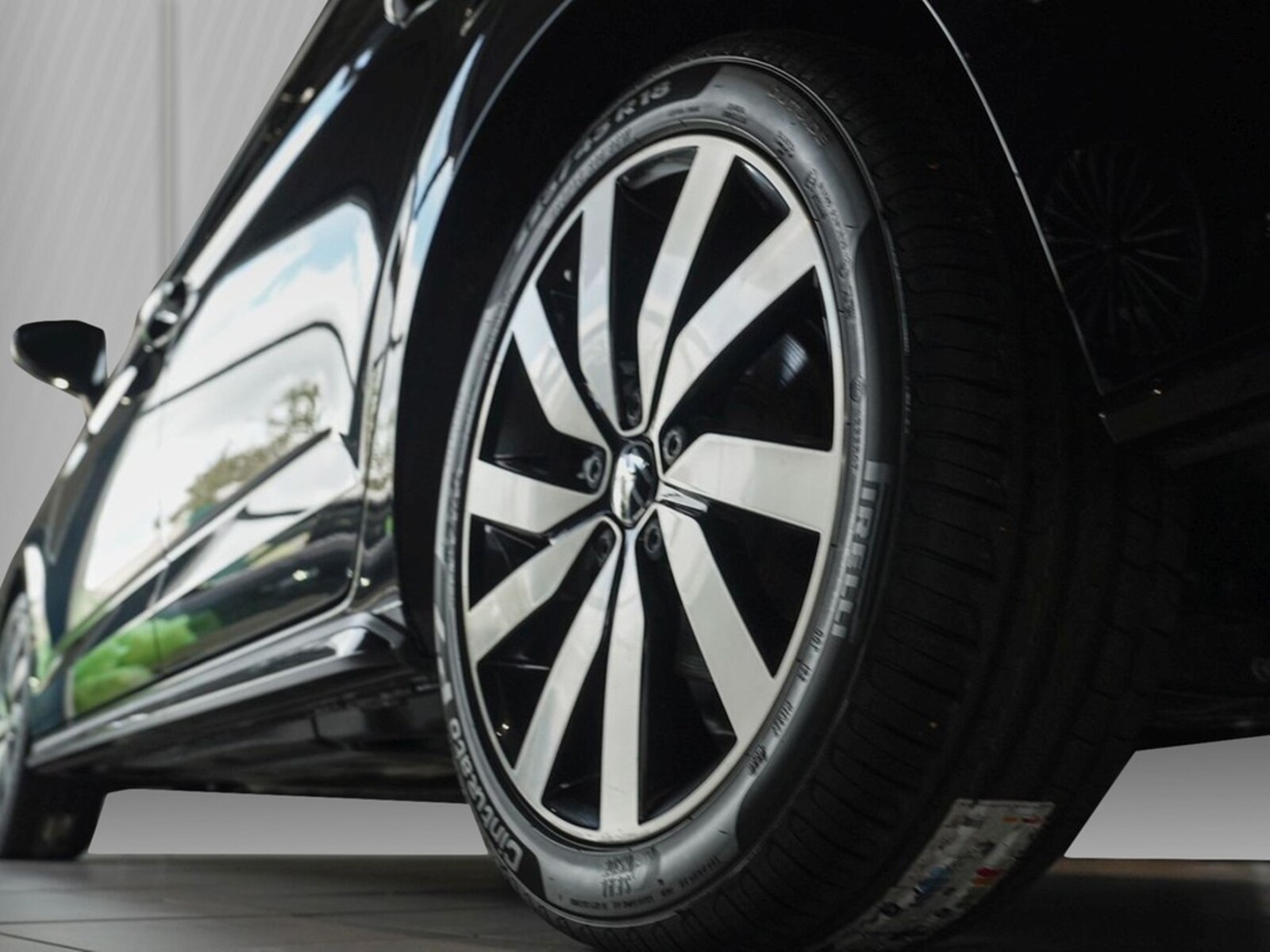 Volkswagen Touran – Bild 4