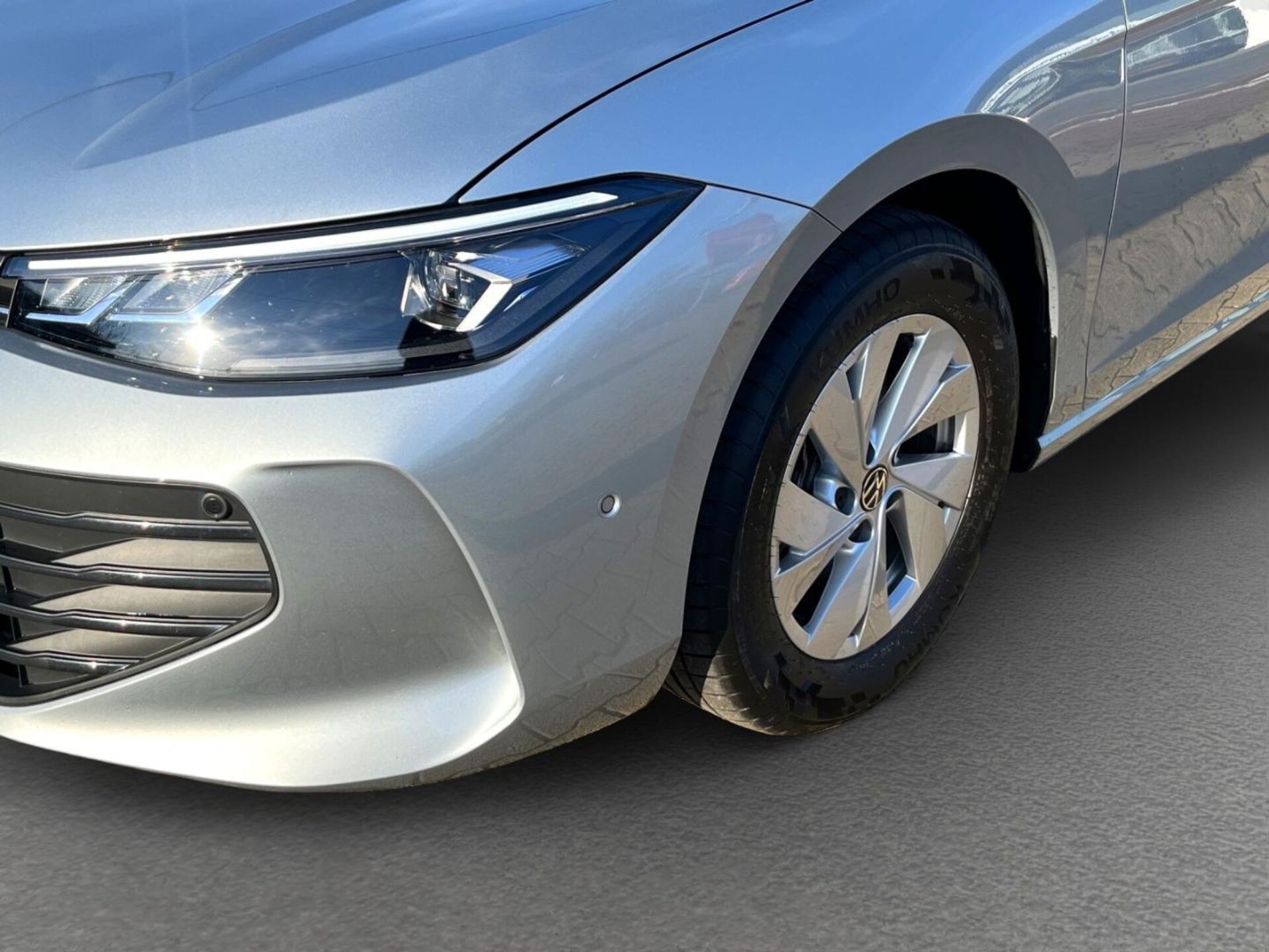Volkswagen Passat Basis-Modell