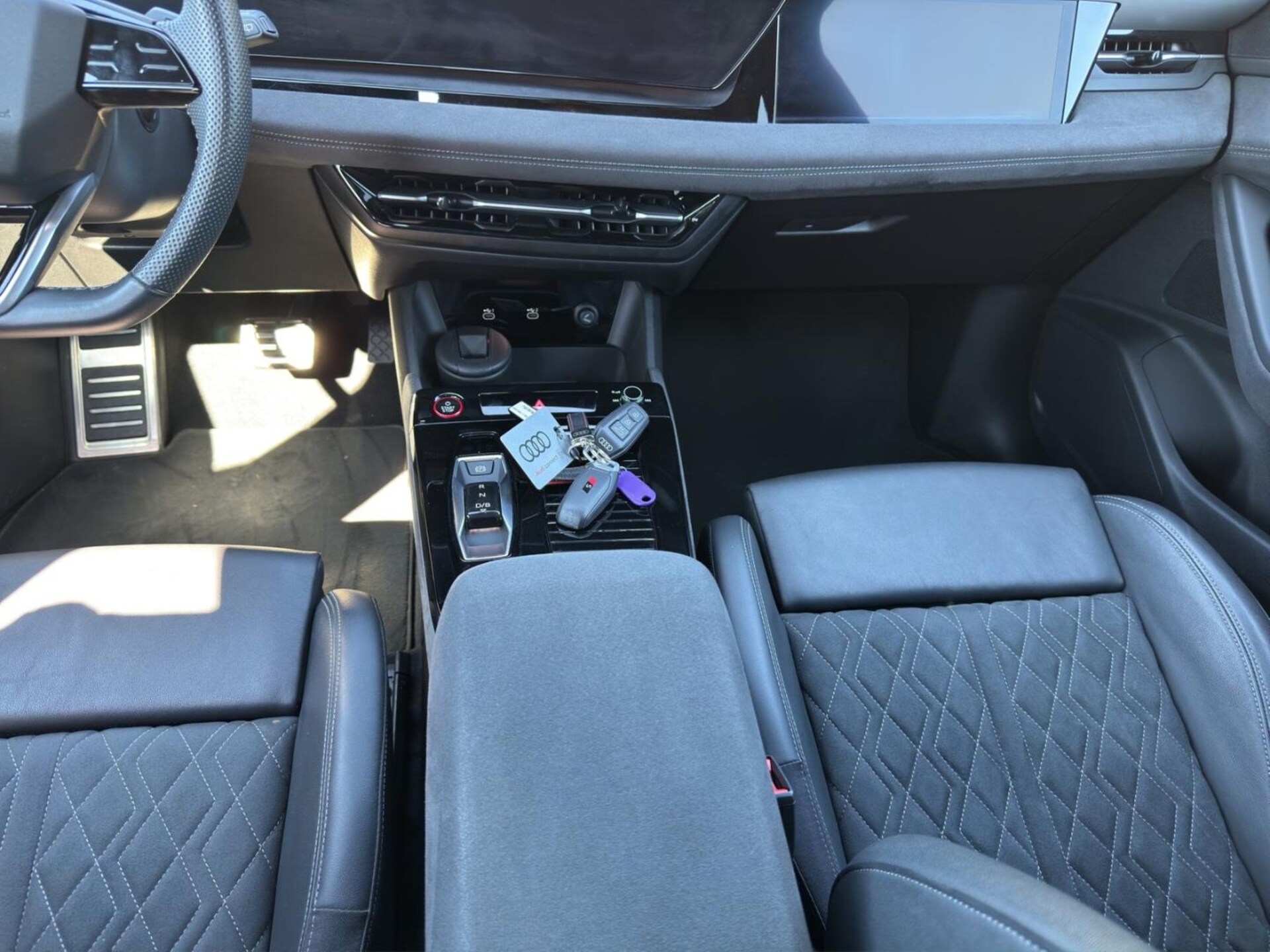 Audi SQ6 SUV e-tron