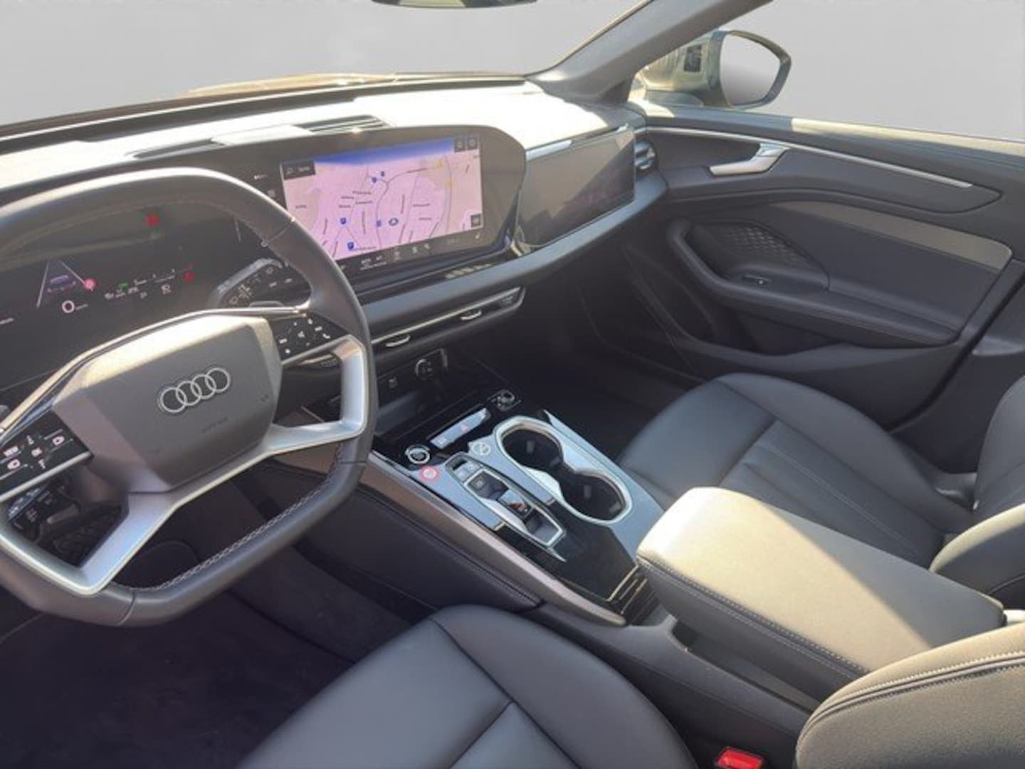 Bild über Audi A6 Avant TDI 150 kW S tronic - für weitere Informationen kontaktieren Sie den Audi Partner