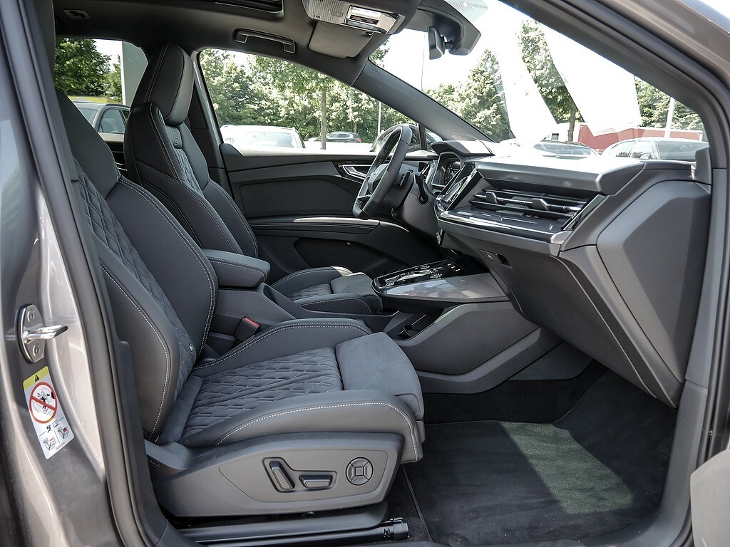 Image about Audi Q4 e-tron 40 e-tron