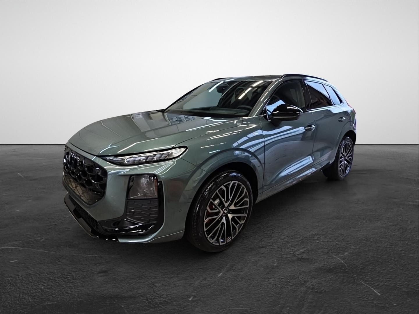 Bild über Audi Q3 SUV TFSI quattro 195 kW S tronic - für weitere Informationen kontaktieren Sie den Audi Partner
