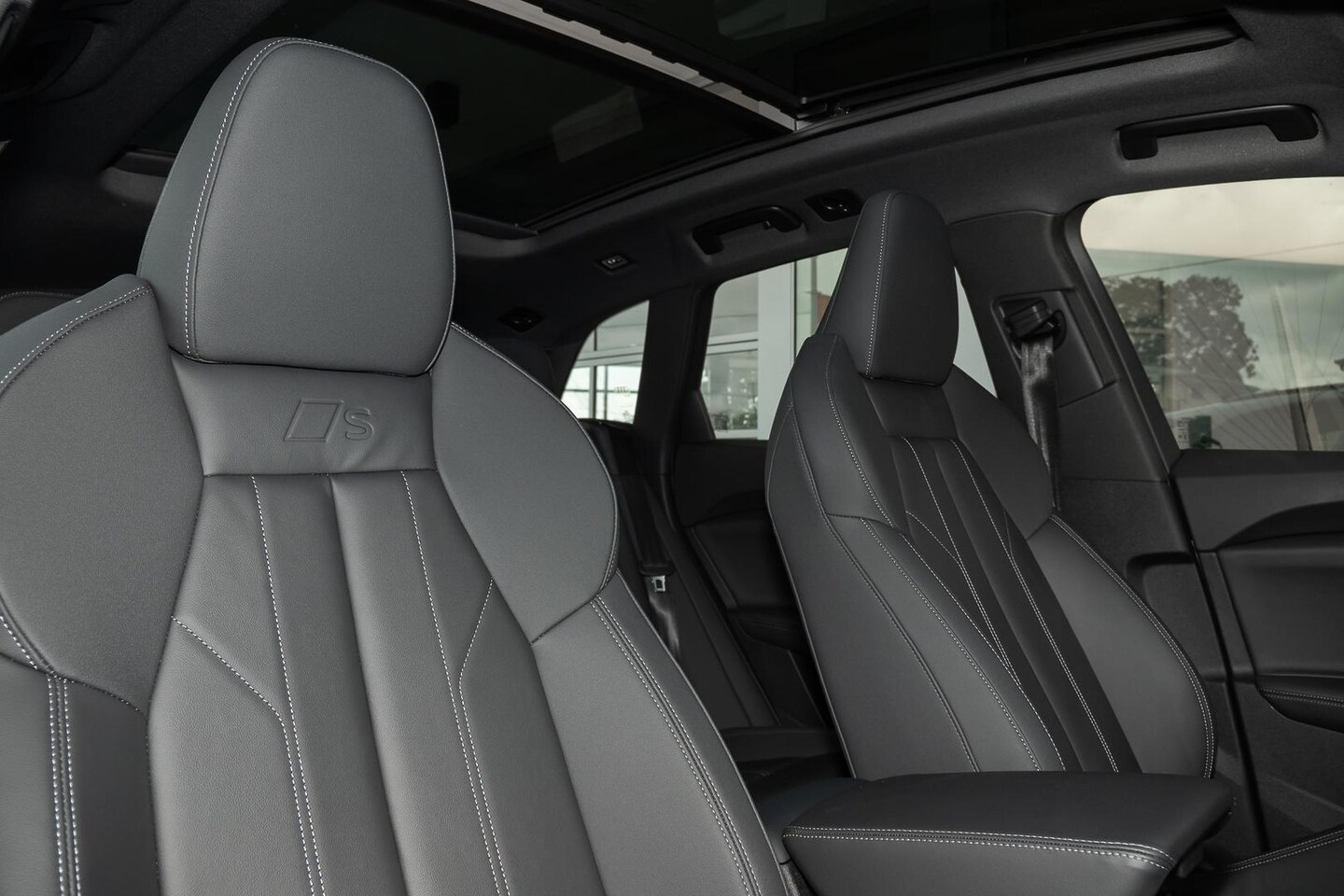 Image about Audi Q5 SUV TFSI quattro 200 kW sport