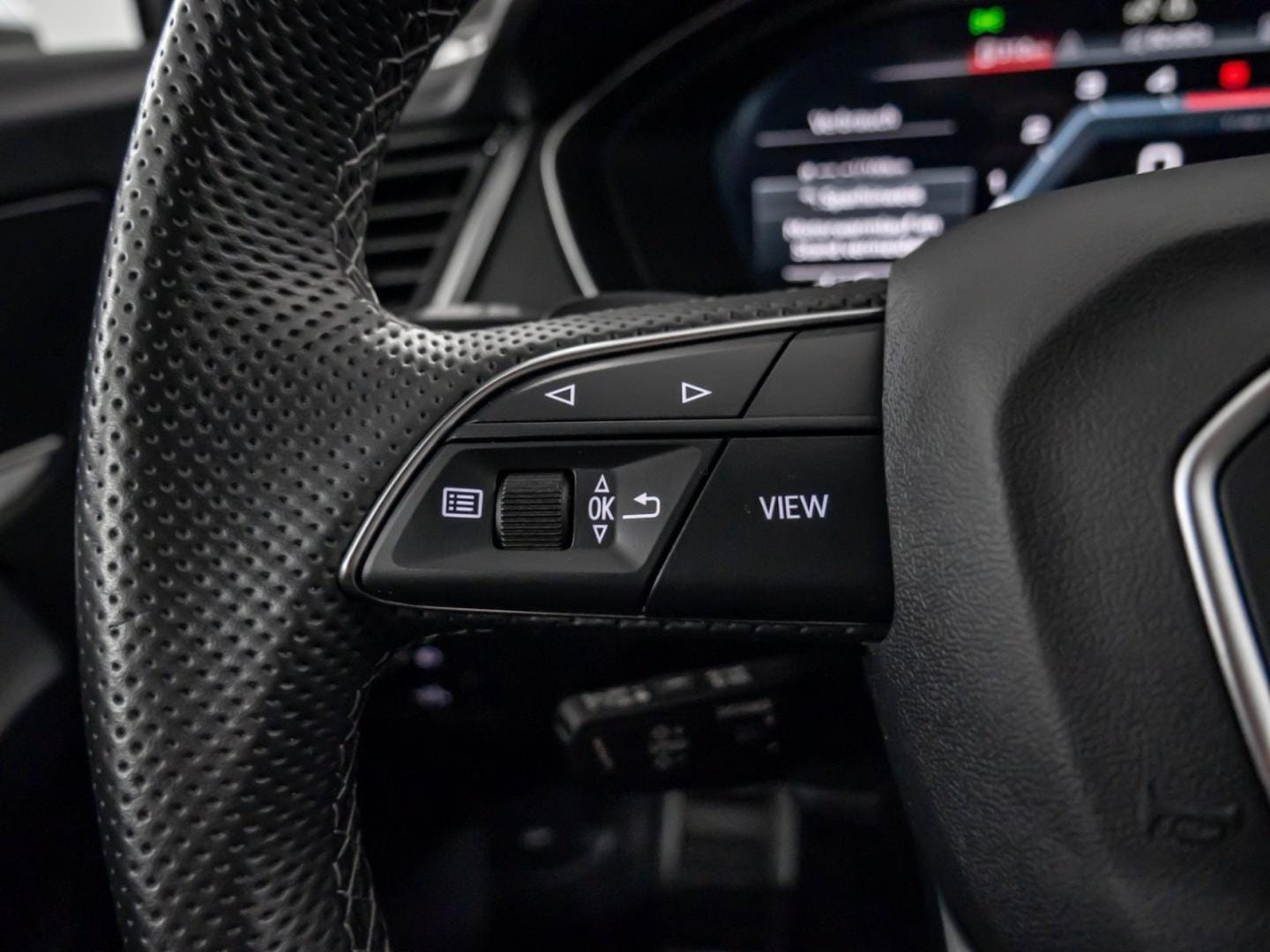 Bild über Audi SQ5 TDI tiptronic - für weitere Informationen kontaktieren Sie den Audi Partner