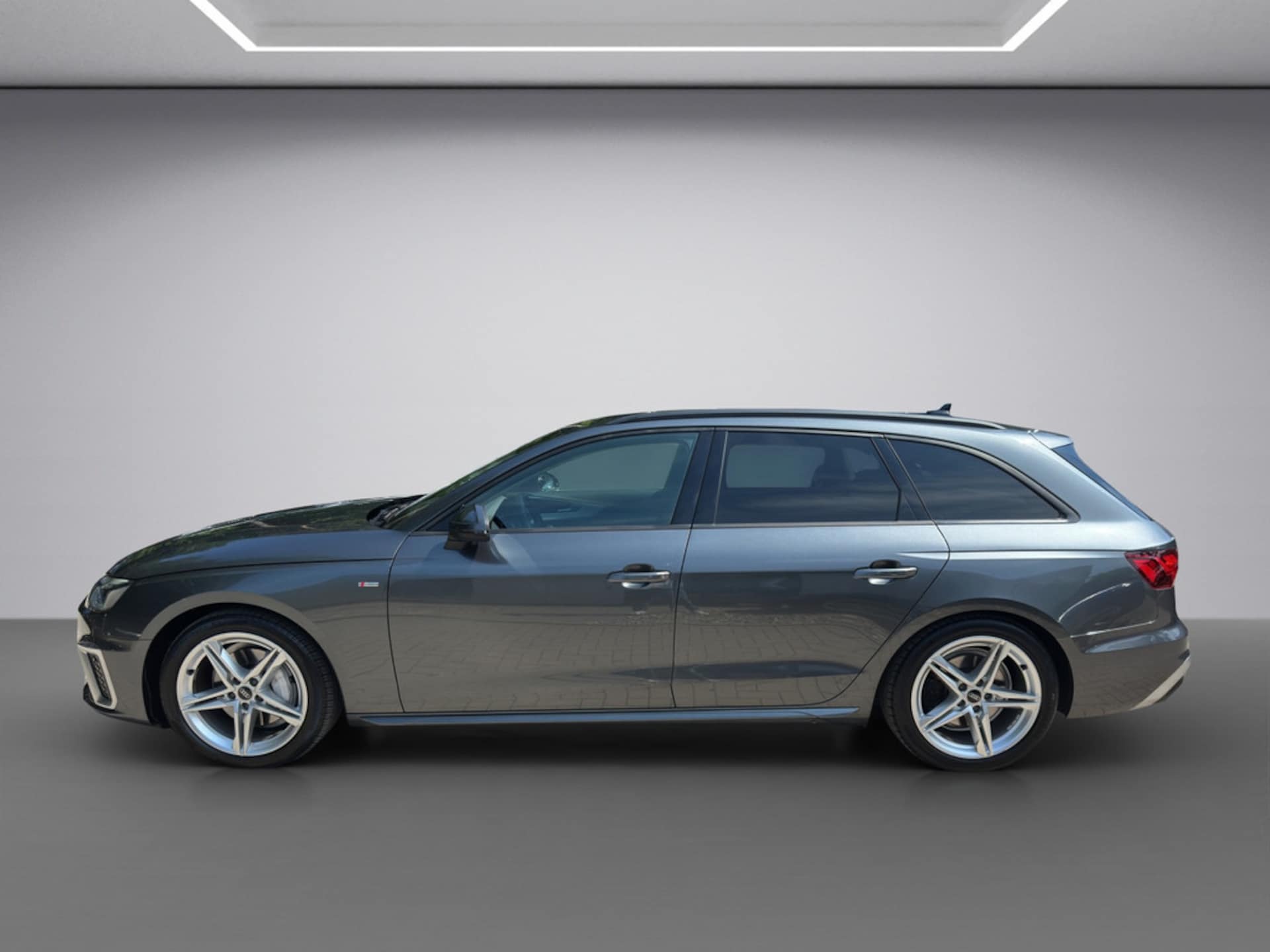 Audi A4 Avant S line