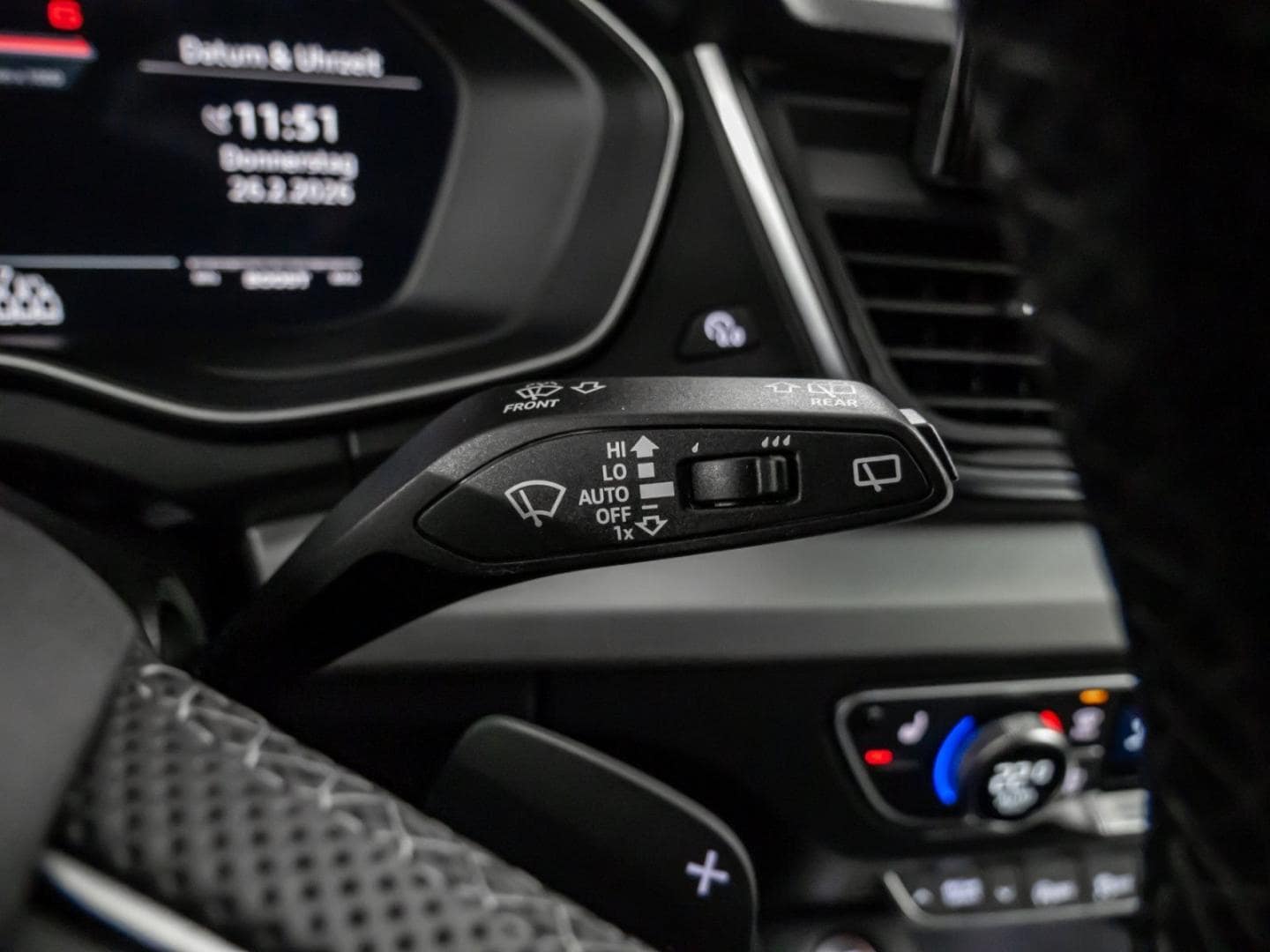 Bild über Audi SQ5 TDI tiptronic - für weitere Informationen kontaktieren Sie den Audi Partner