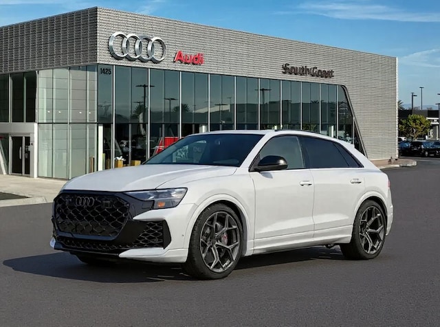 2026 Audi RS Q8 SUV performance