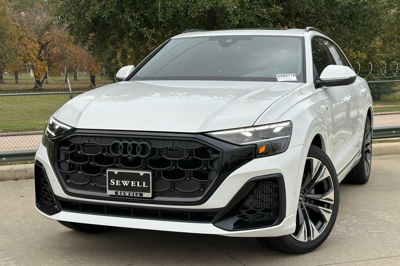 2026 Audi Q8 55 Premium Plus quattro Tiptonic's photo