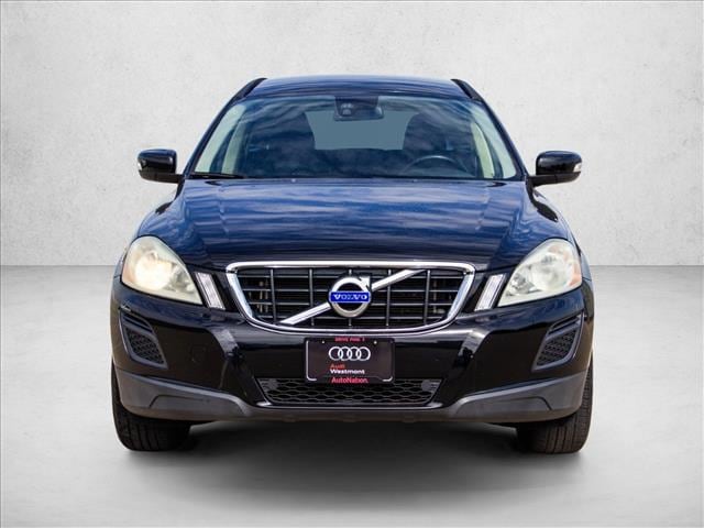 Used 2011 Volvo XC60 R-Design with VIN YV4952DL1B2185303 for sale in Westmont, IL