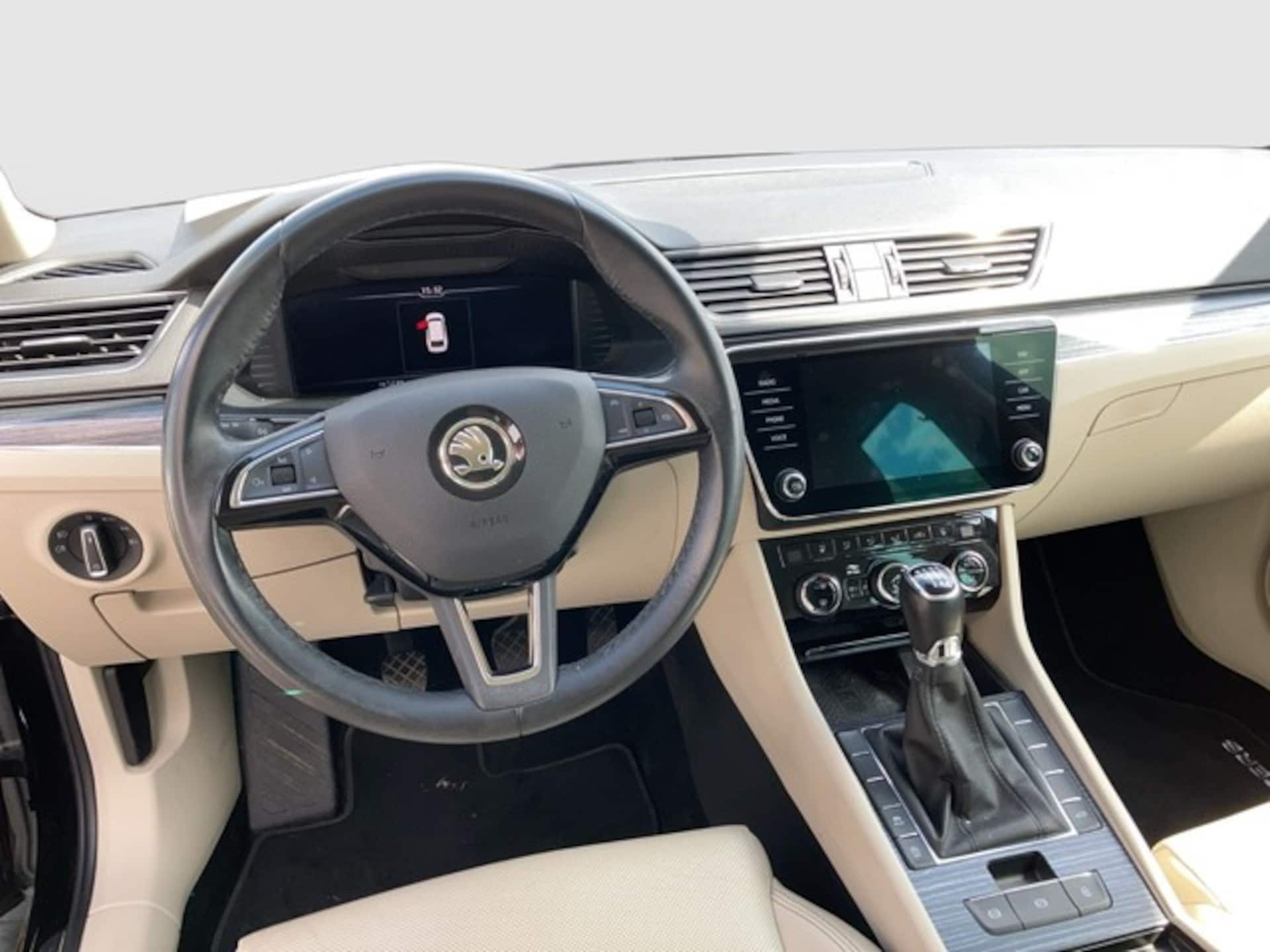 Skoda Superb Combi Style