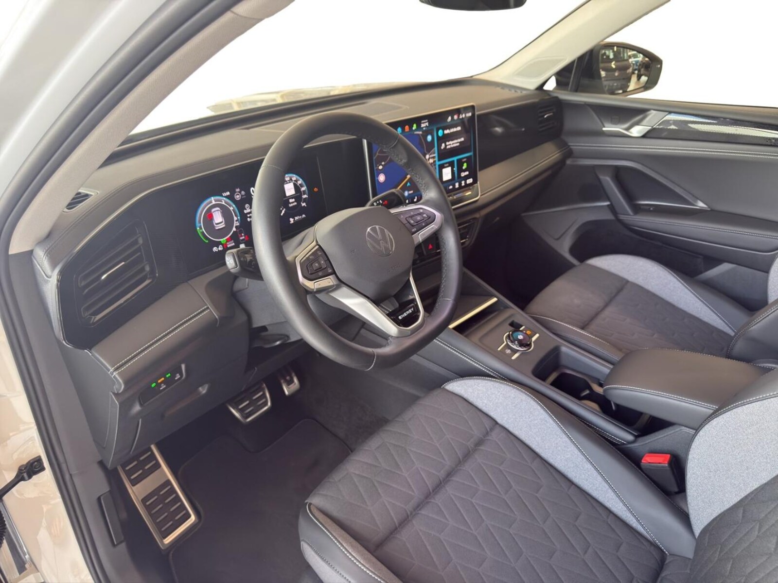 Volkswagen Tiguan – Bild 13