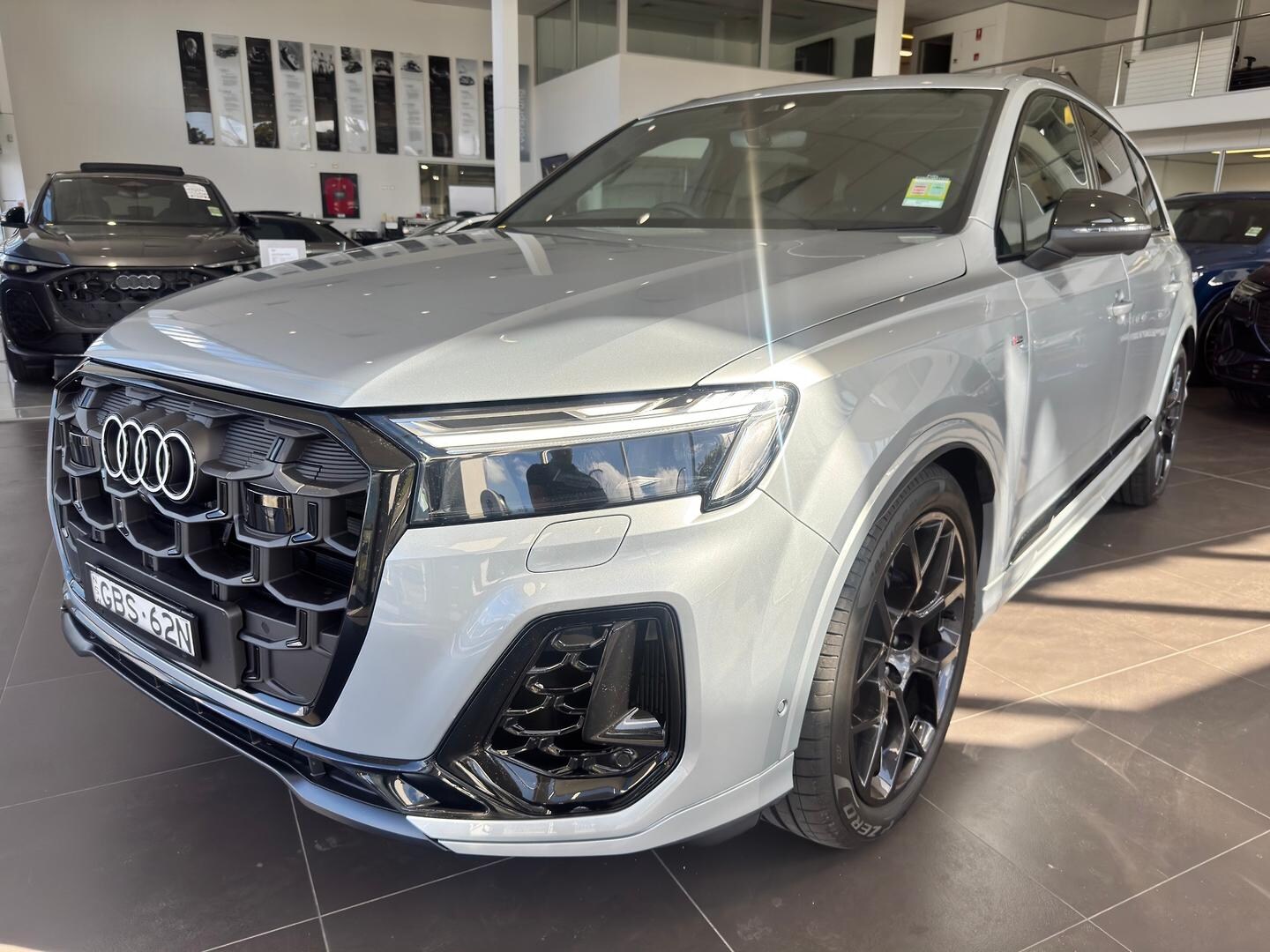 Image about Audi Q7 SUV Q7 S line TDI quattro tiptronic