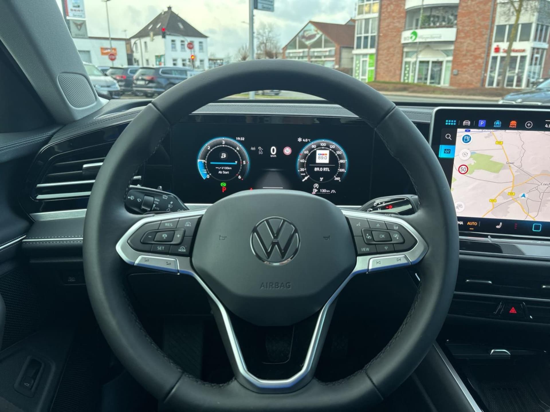 Volkswagen Passat Elegance