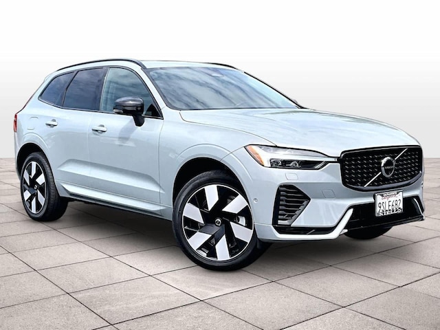 2025 Volvo XC60 Plug-In Hybrid