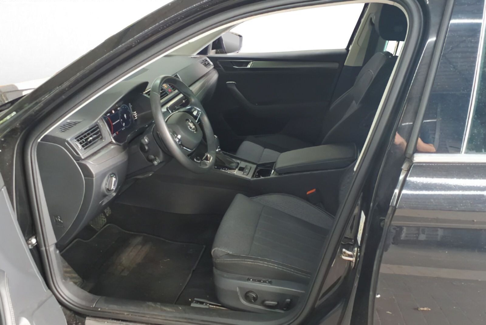 Škoda Superb Combi – Bild 6