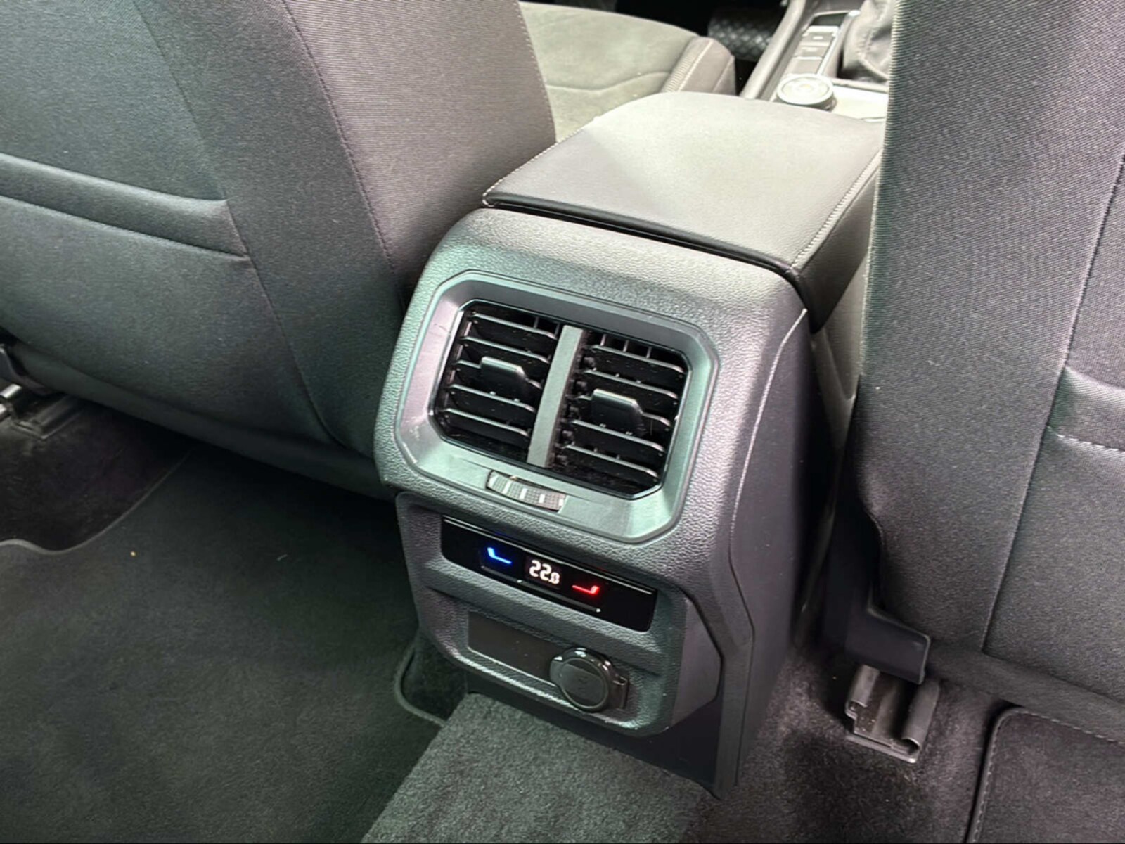 Volkswagen Tiguan – Bild 13